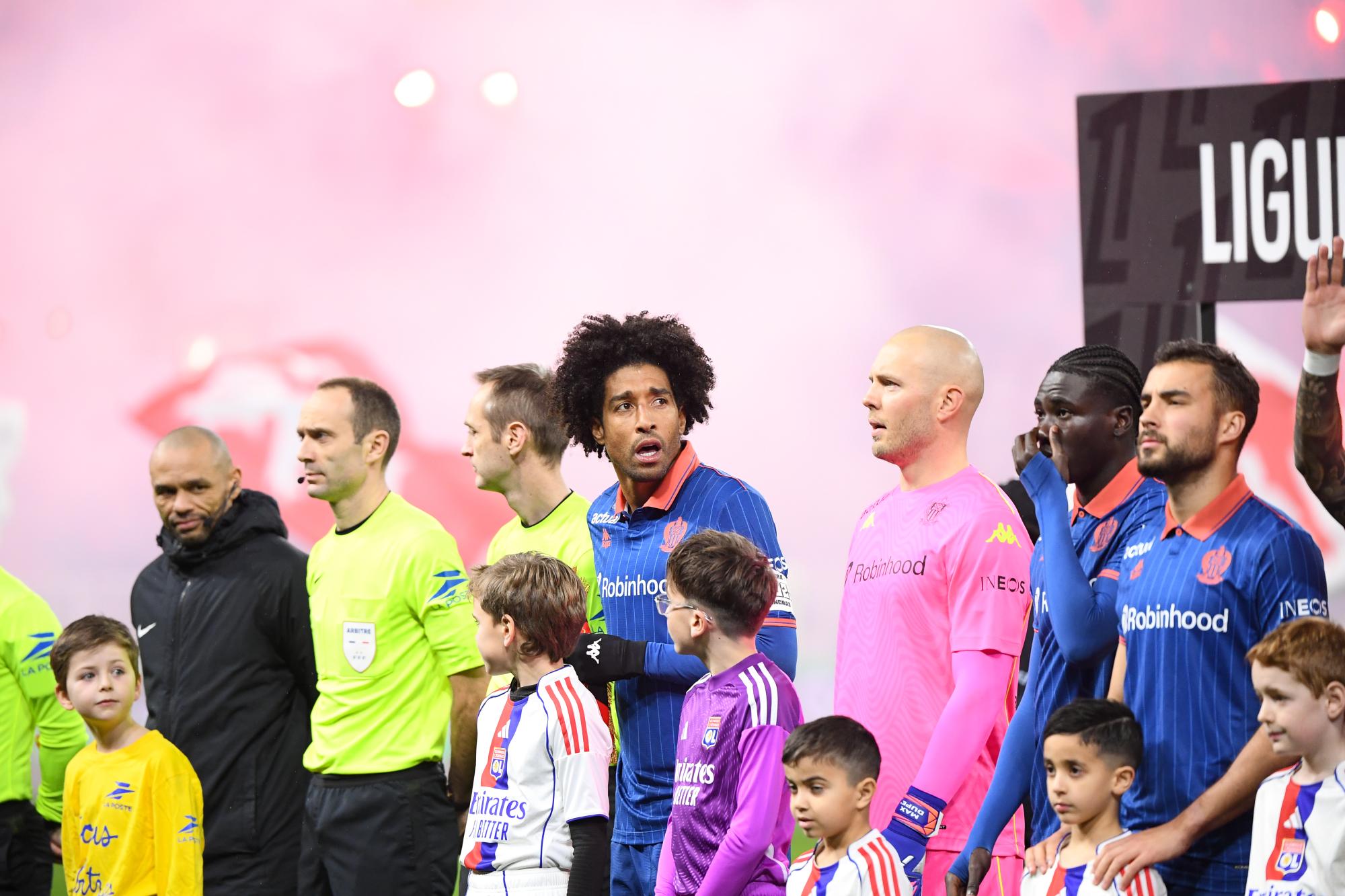 Qui peut s'asseoir à la table de l'OGC Nice et dire : « Je défends plus mal que toi à l'extérieur/»