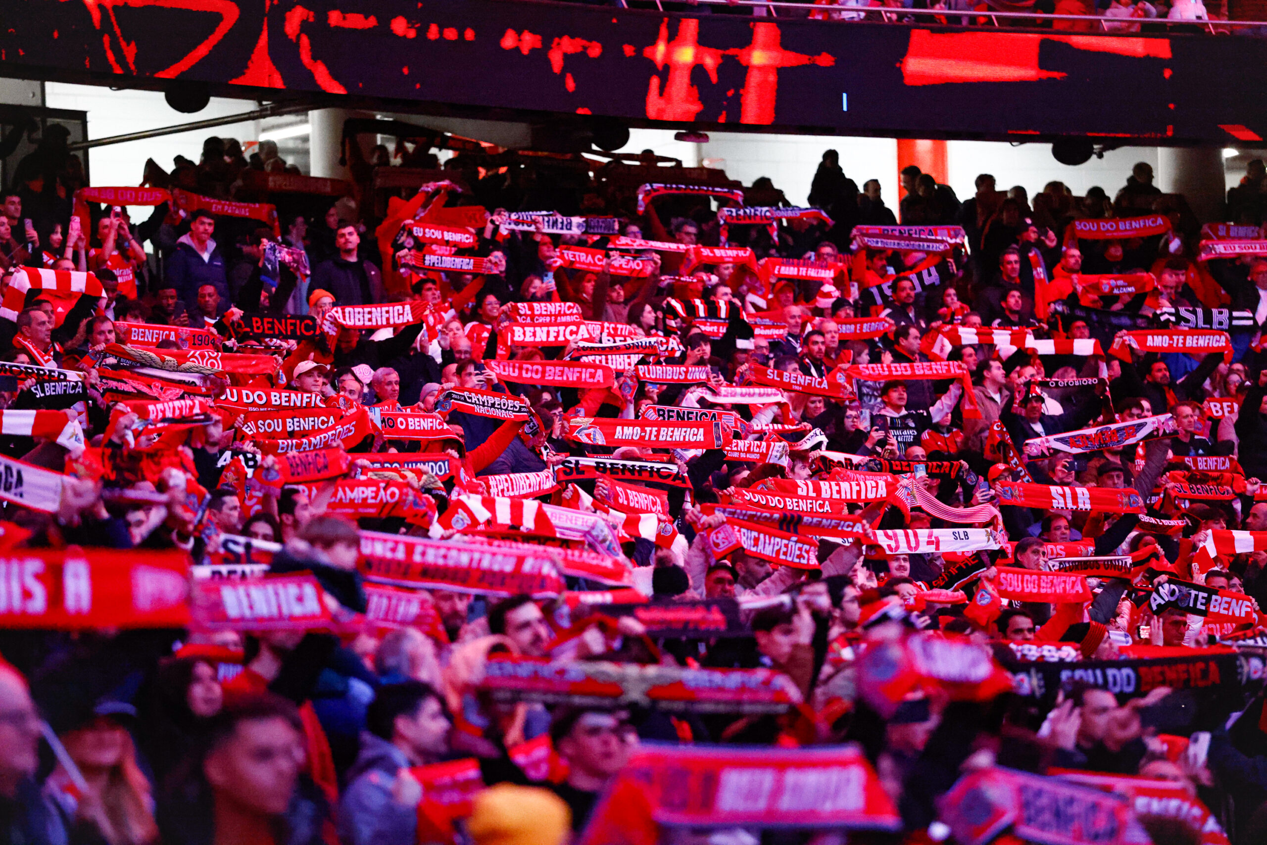 Ligue des champions - Benfica-Real : Vinícius a aussi été victime de racisme de la part des supporters de Benfica