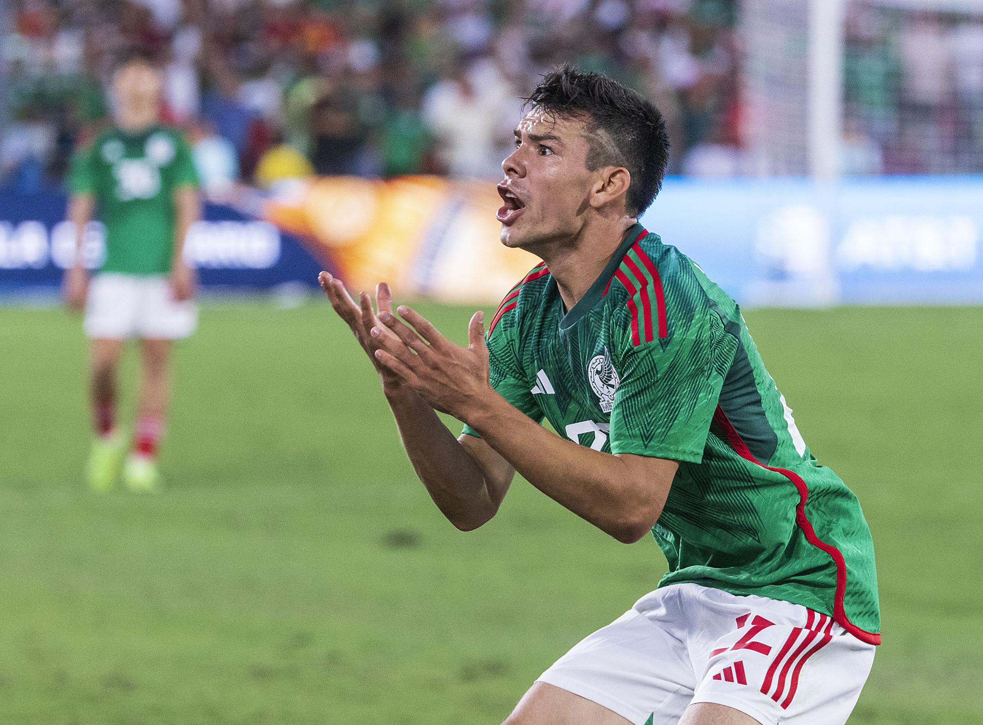 Le Mexicain Hirving Lozano détruit par son propre frère