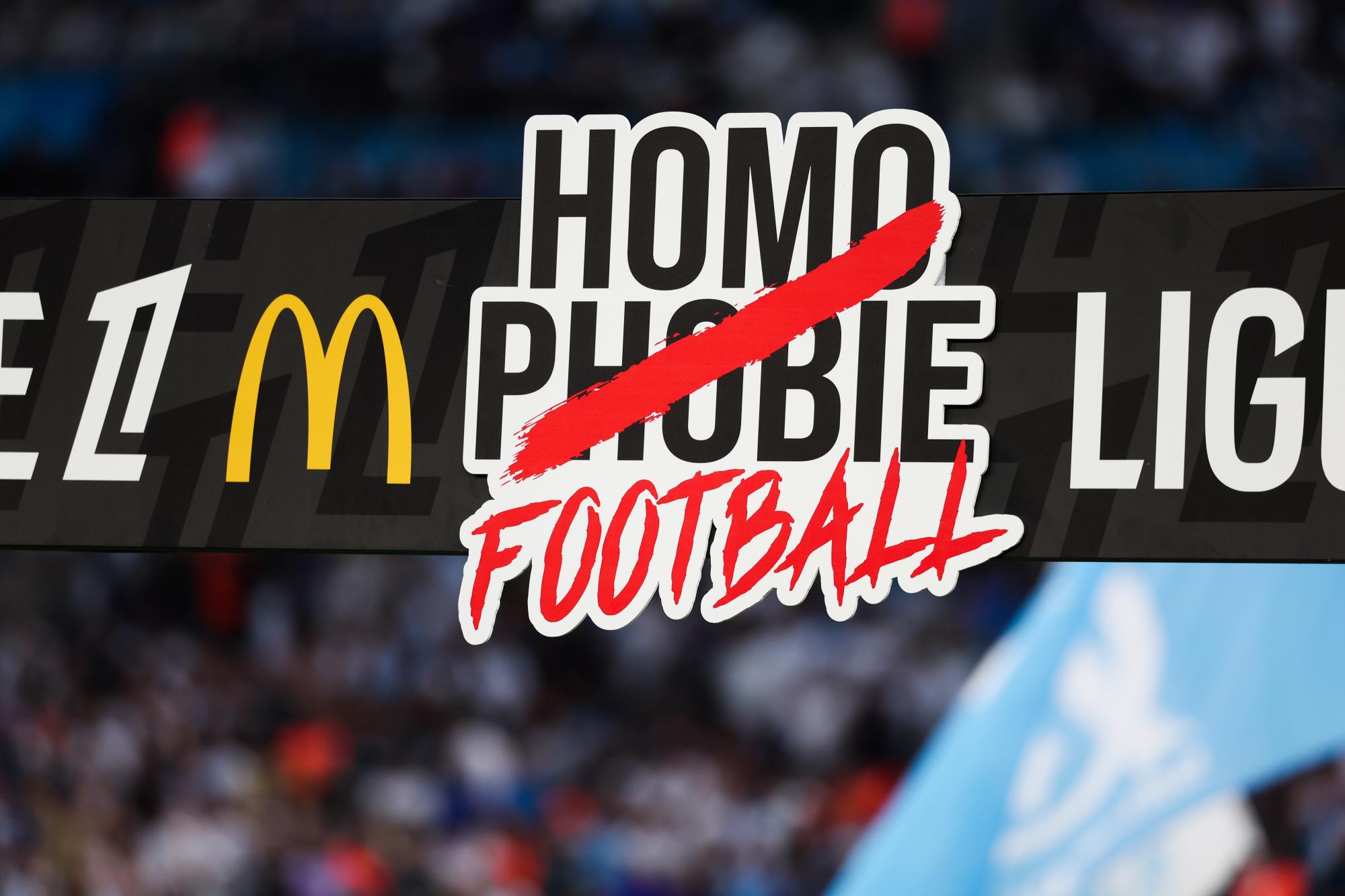 L'arbitre allemand Pascal Kaiser soupçonné par la justice d'avoir simulé les agressions homophobes qu'il a subies