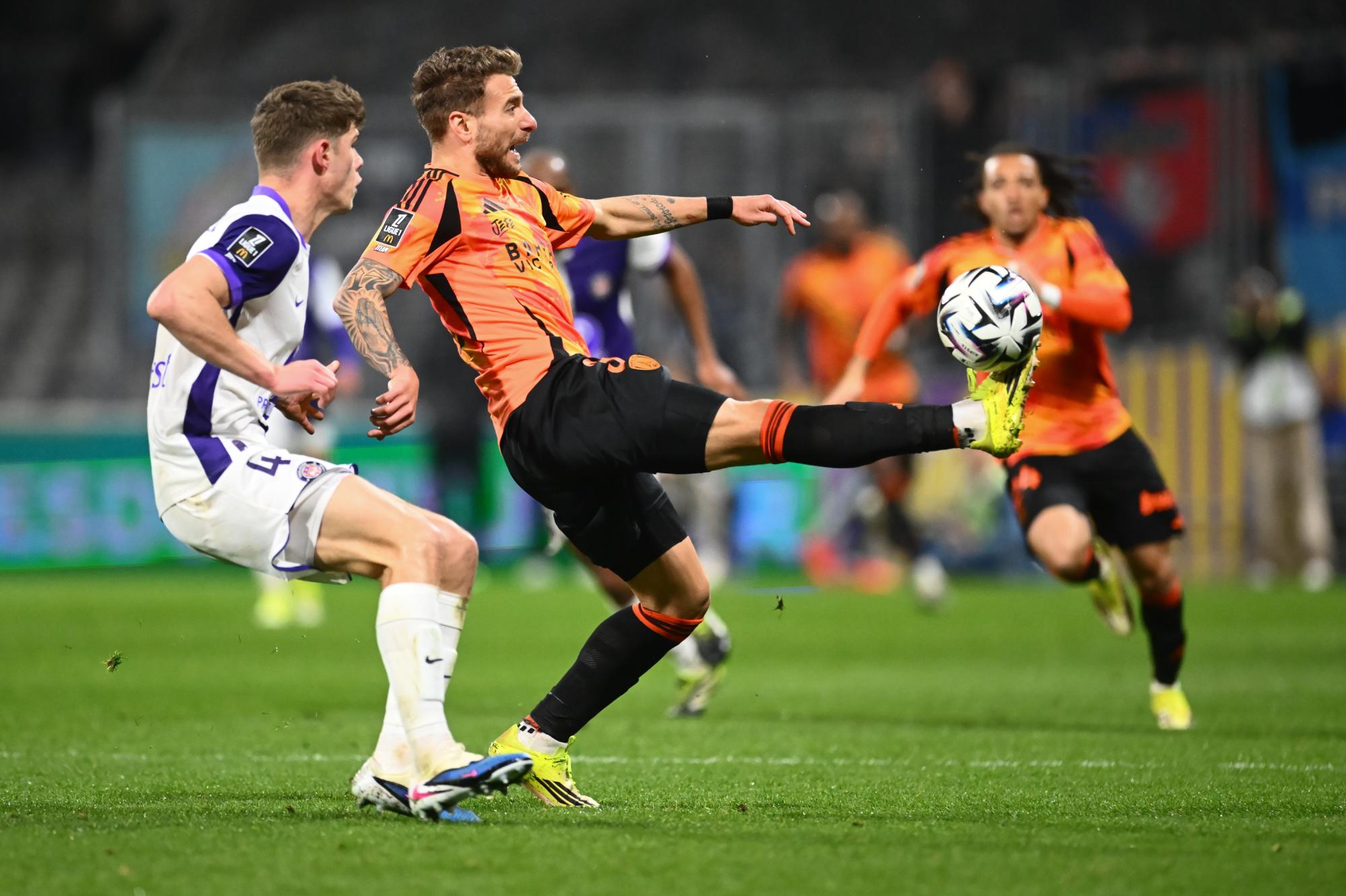 Ligue 1 : longtemps mené à domicile, Toulouse égalise finalement sur la fin et accroche le Paris FC