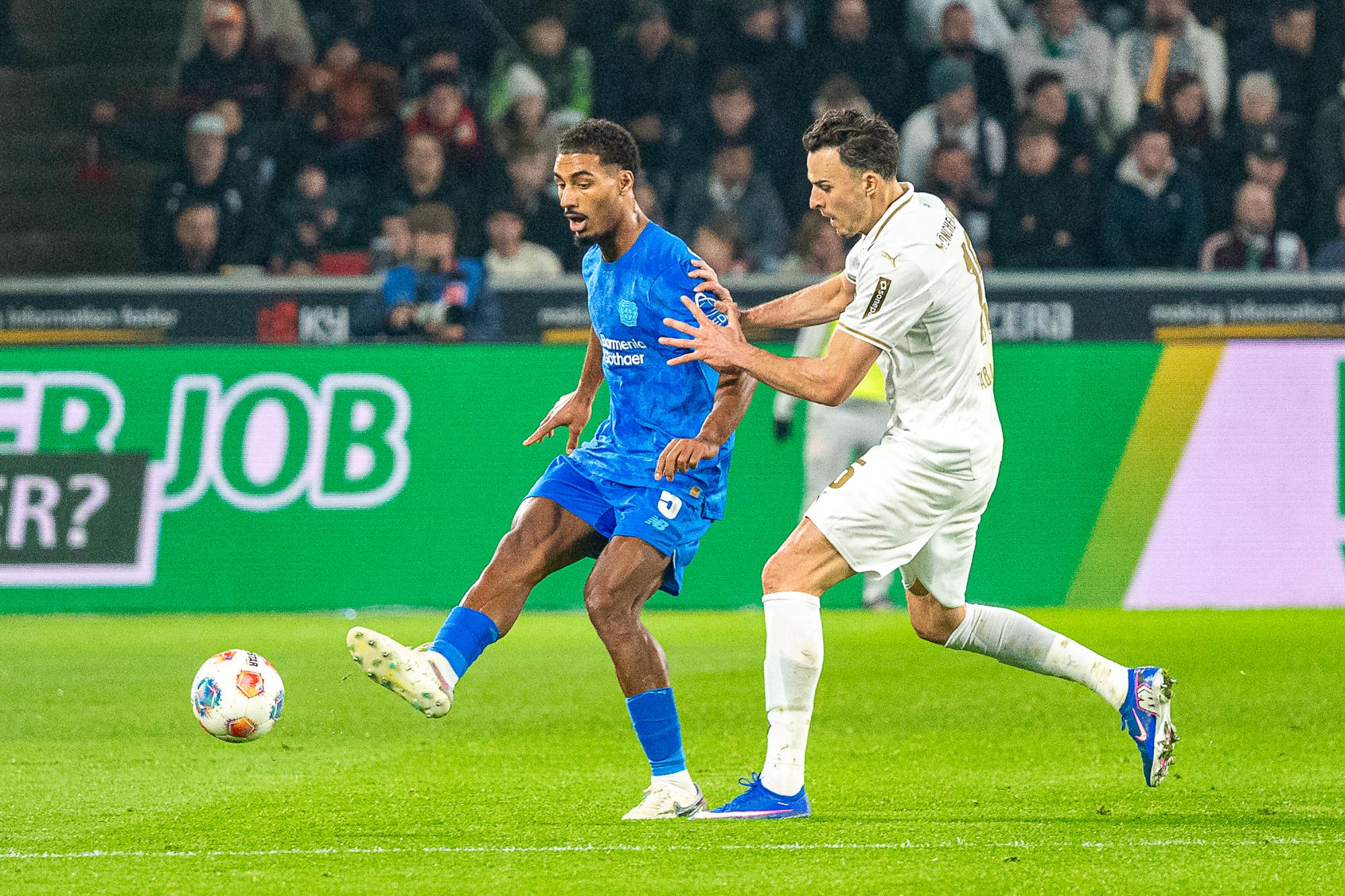 Bundesliga : Loïc Badé absent plusieurs semaines, annonce le Bayer Leverkusen, à cause d'une blessure à l'ischio-jambier