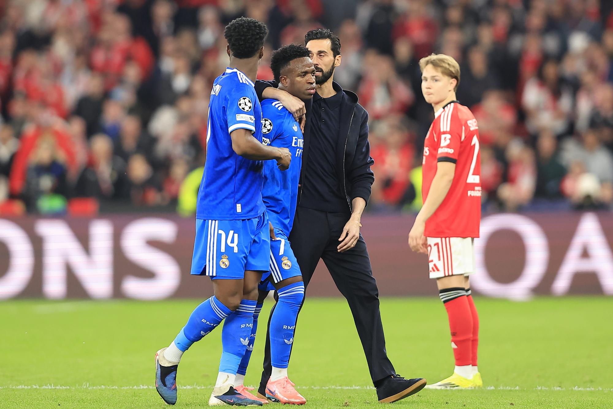 Affaire Prestianni - Vinícius : Álvaro Arbeloa estime que l'UEFA a l'occasion de prouver son engagement contre le racisme