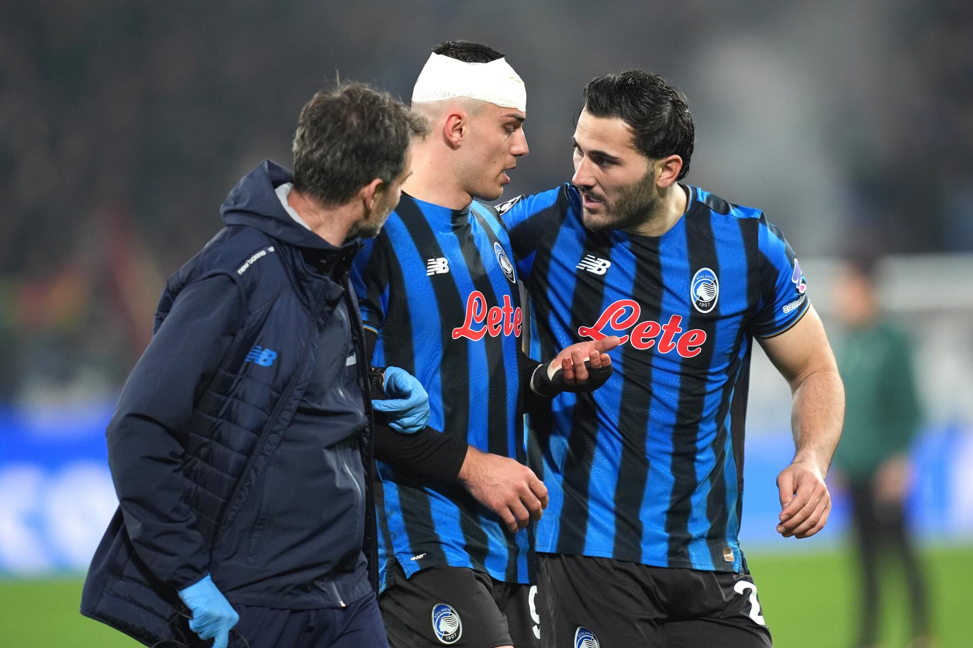 Atalanta-Dortmund : le visage balafré de Nikola Krstović après le coup de crampons de Ramy Bensebaini
