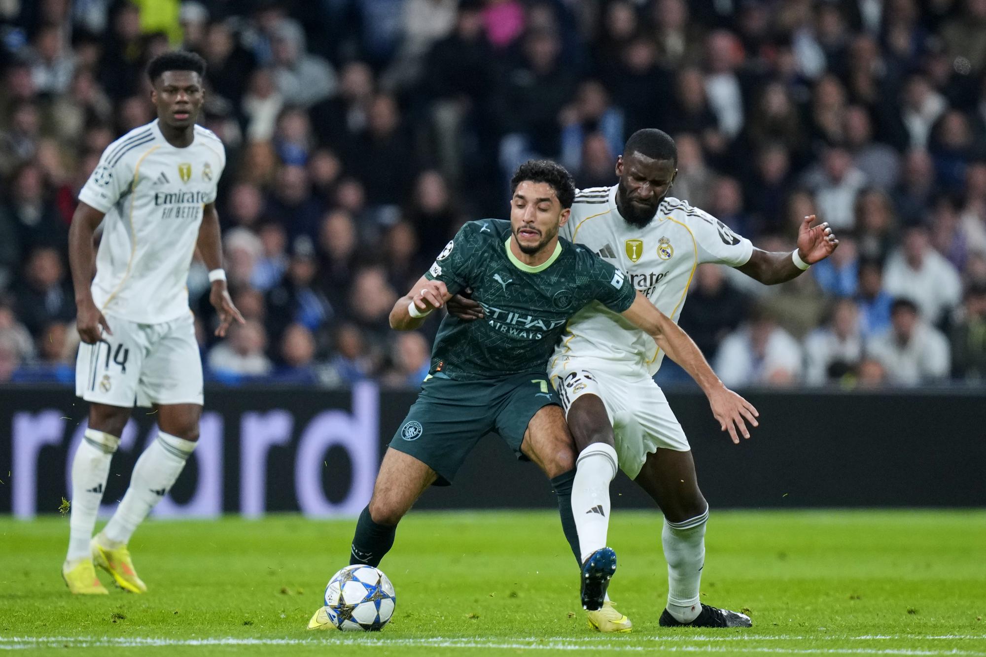 Ligue des champions : le tirage au sort des huitièmes de finale au complet