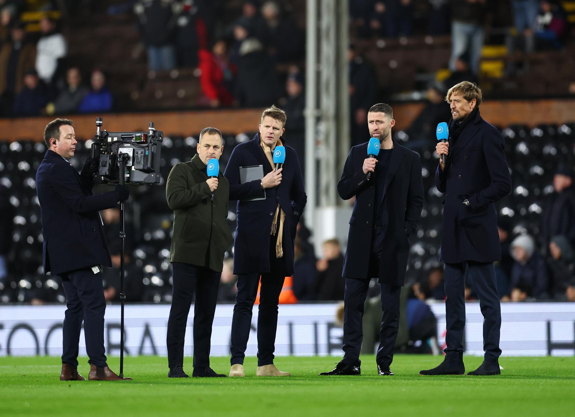 Deux ex-internationaux anglais réagissent au report de PSG-Nantes