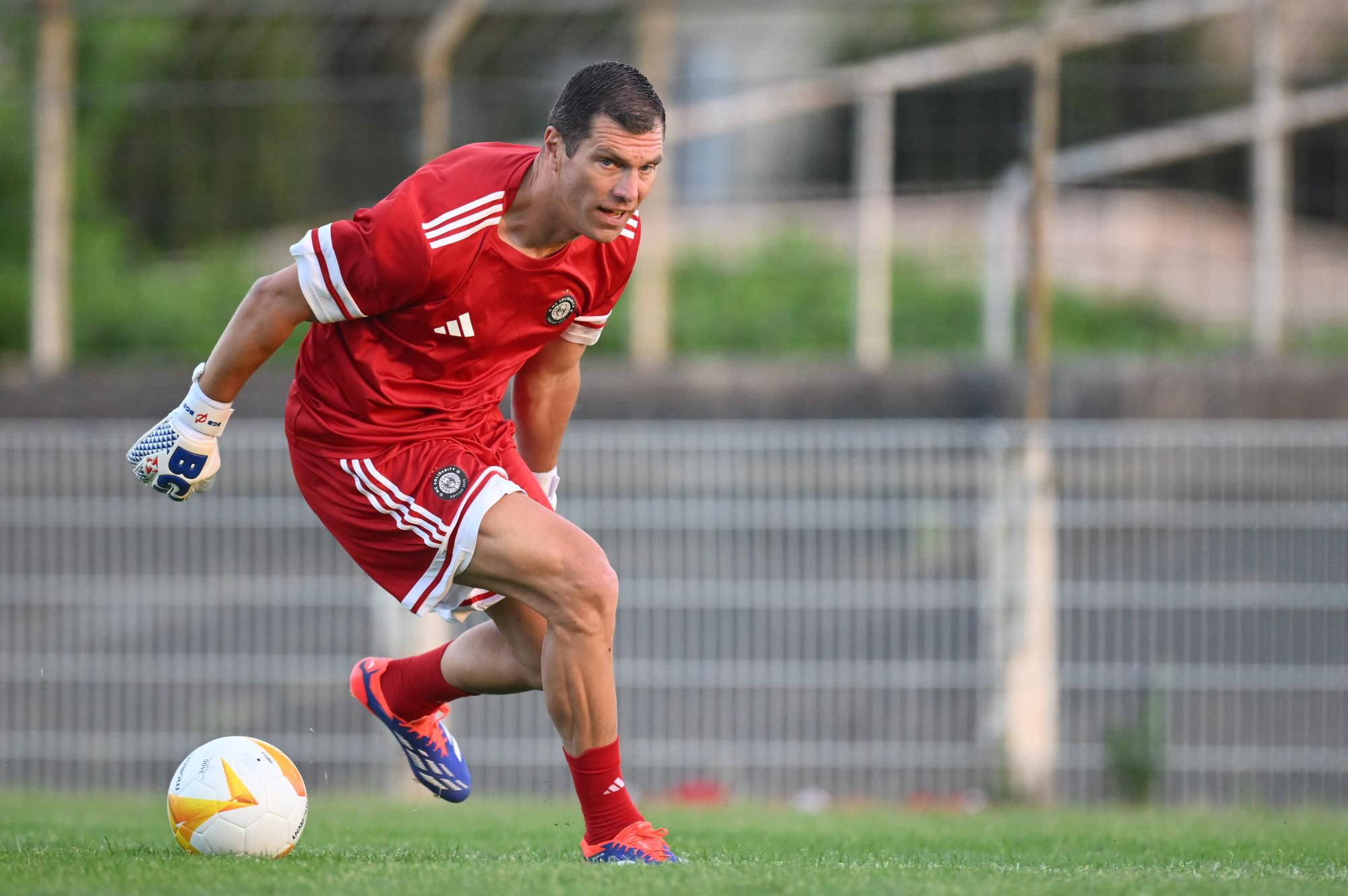 «/Je préfère être dans le sous-sol, j'y suis plus rassuré/», raconte Rémy Vercoutre, exilé à Dubaï