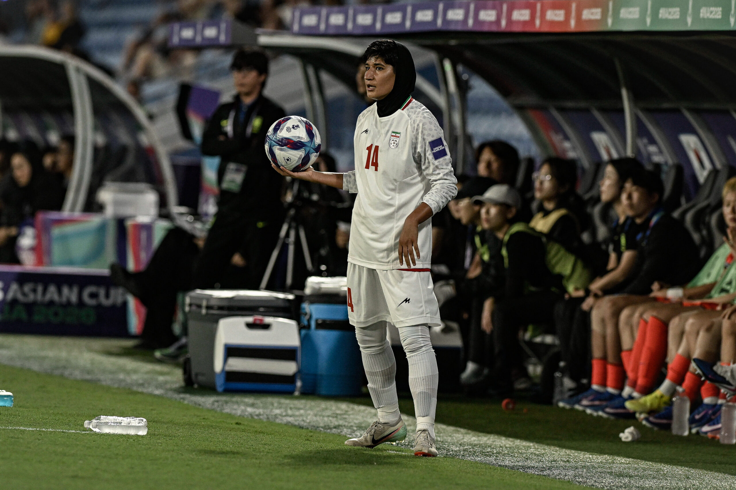La sélection féminine de l'Iran refuse de chanter l'hymne avant un match de Coupe d'Asie