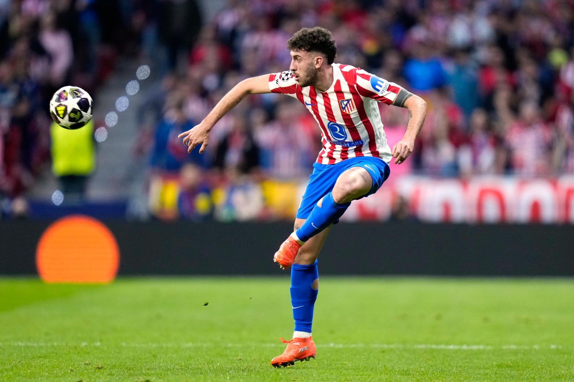 Barcelone-Atlético : Une vitre du car de l'Atlético brisée par un projectile