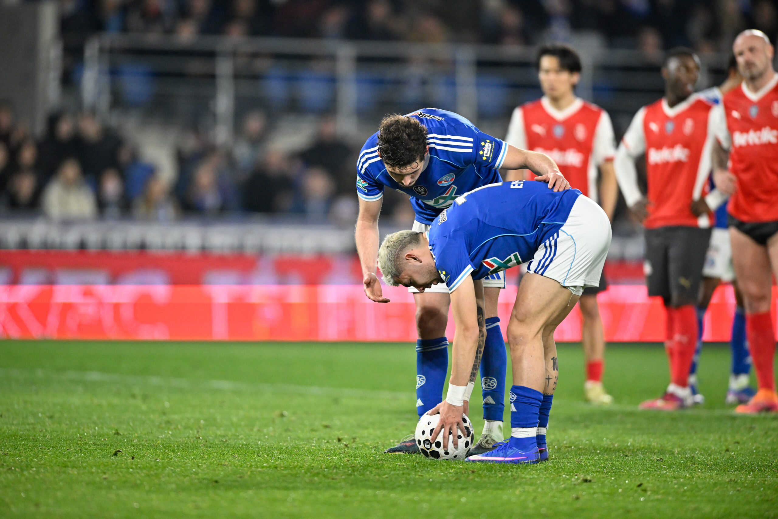 Coupe de France : Un penaltygate à Strasbourg après un accrochage entre Enciso et Panichelli ?