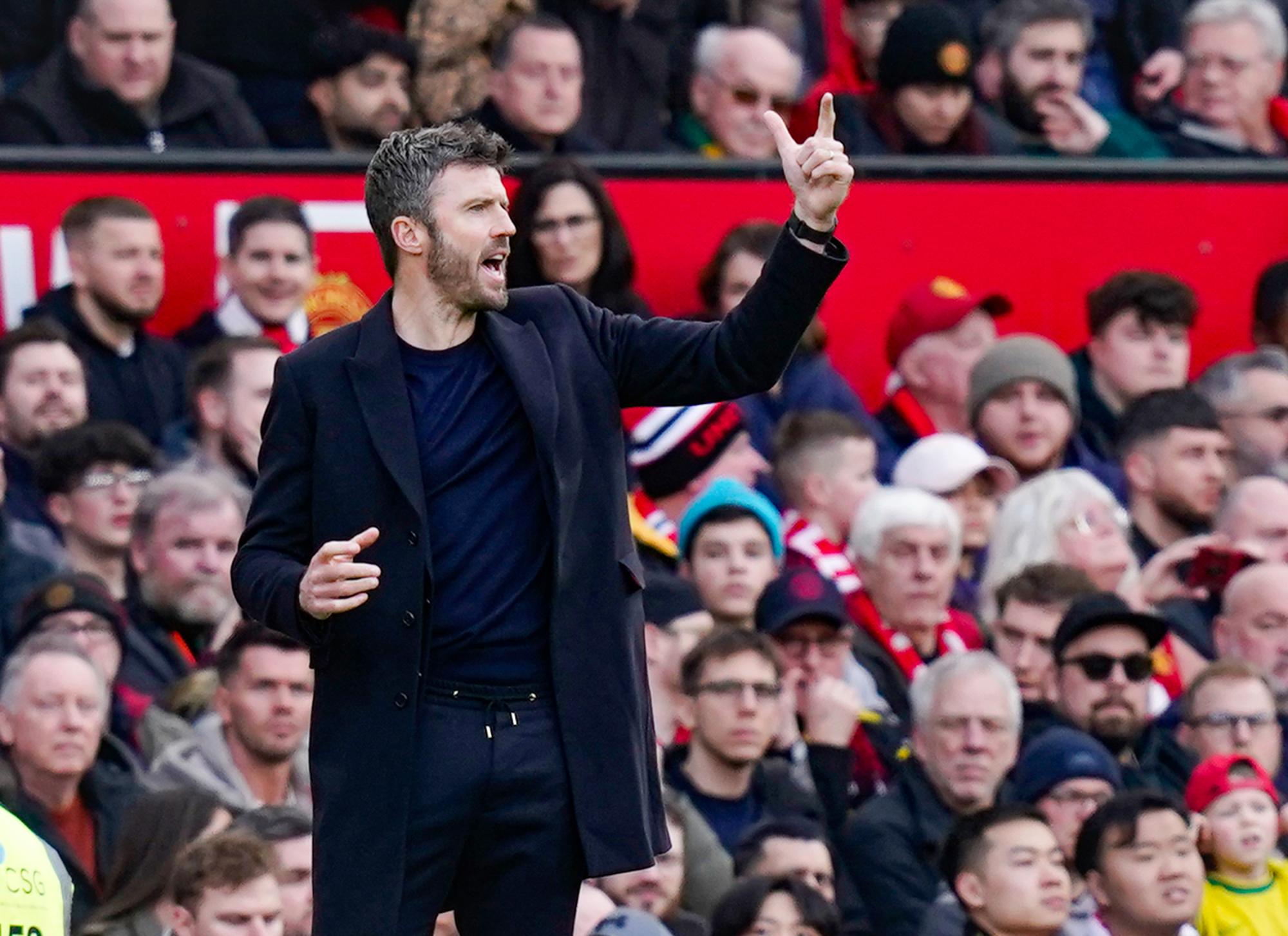 Michael Carrick et Manchester United garde un oeil sur le titre en Premier League