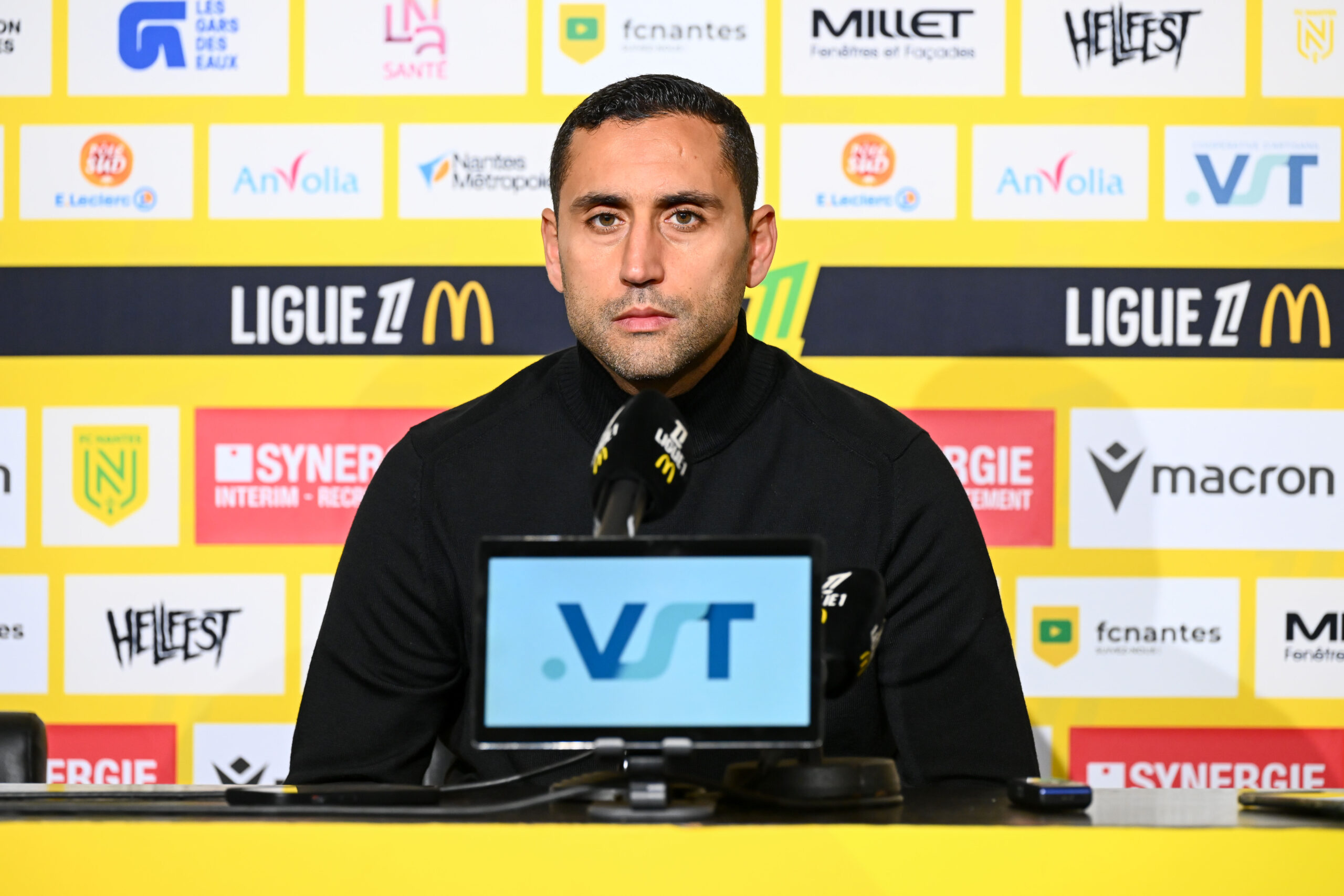 Ahmed Kantari n'est plus l'entraîneur du FC Nantes et devrait être remplacé par Vahid Halilhod~i