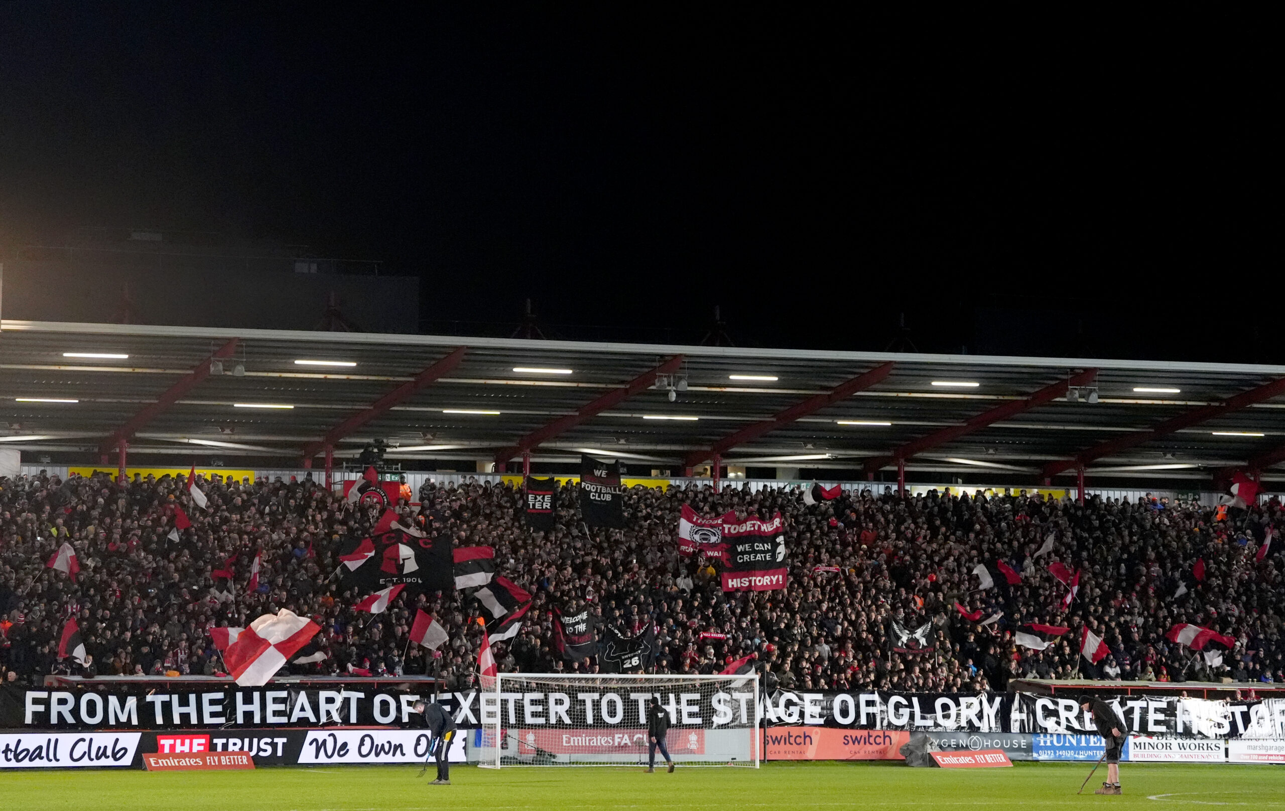 Un supporter du Barça se pointe au mauvais St James' Park, à 630 kilomètres de Newcastle
