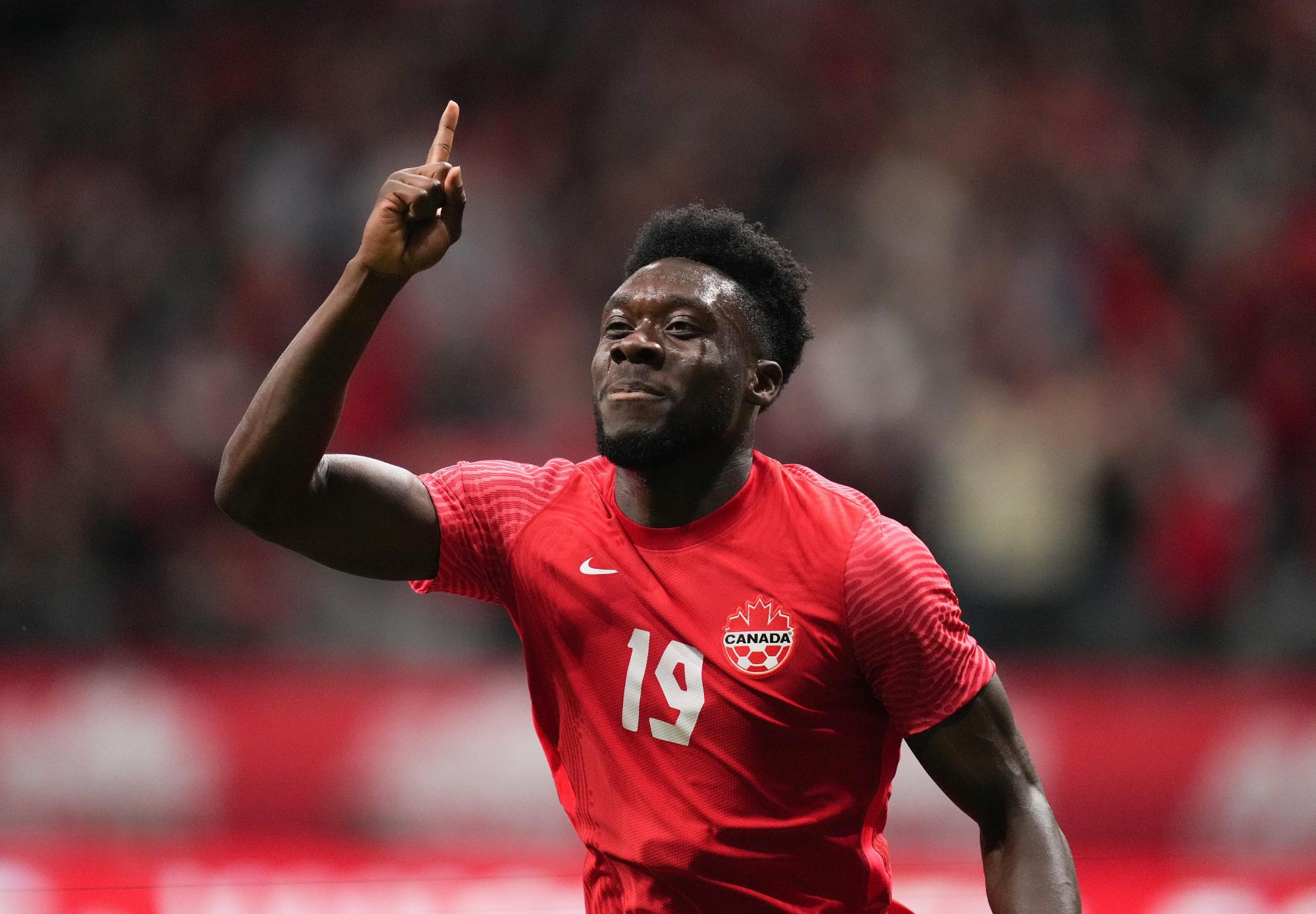 Blessé avec le Bayern Munich, Alphonso Davies forfait pour les prochains matchs du Canada