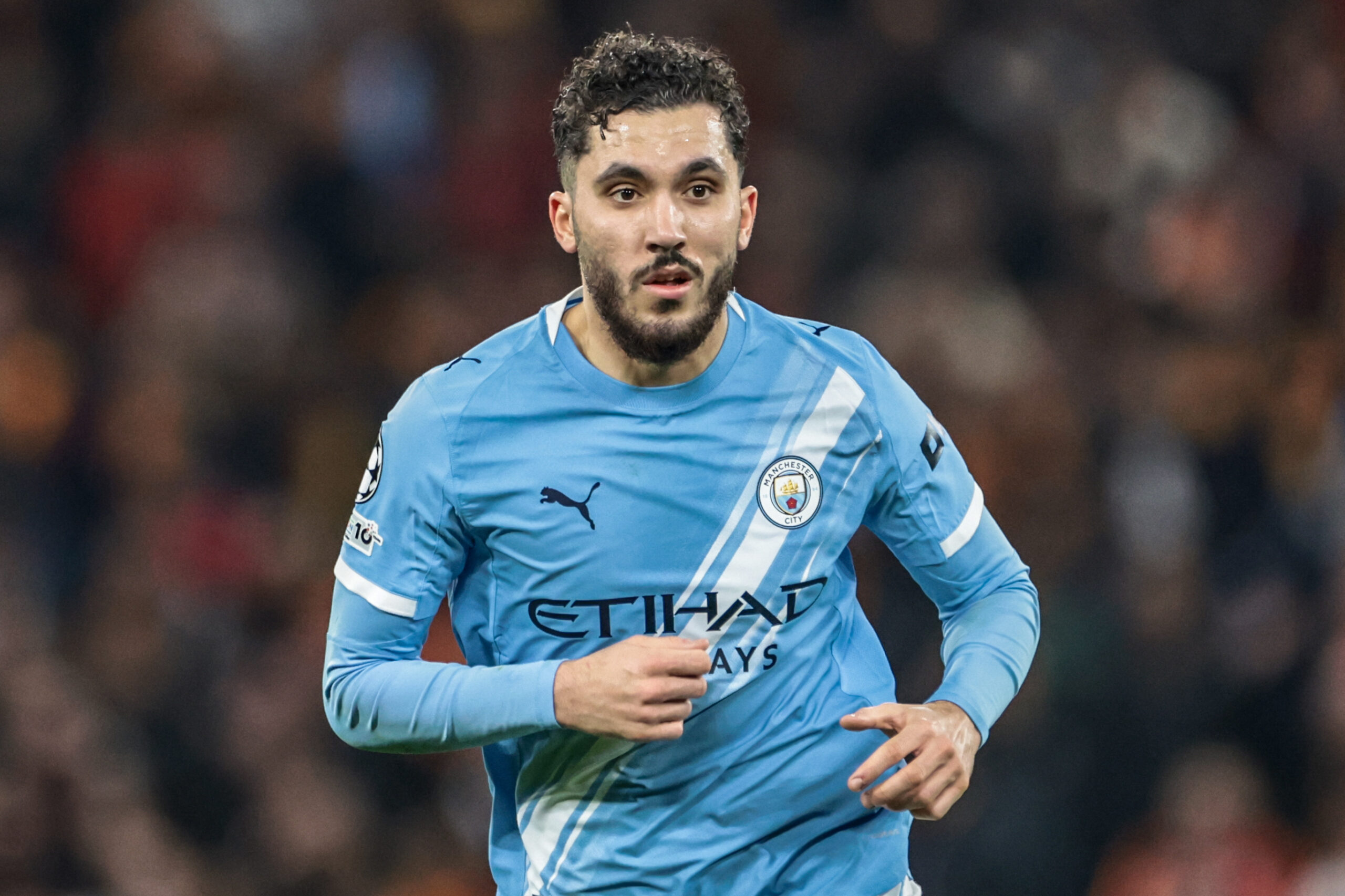 Rayan Cherki compare le ballon à son chat : « Je ne peux pas faire mal au ballon, tu vois ? »