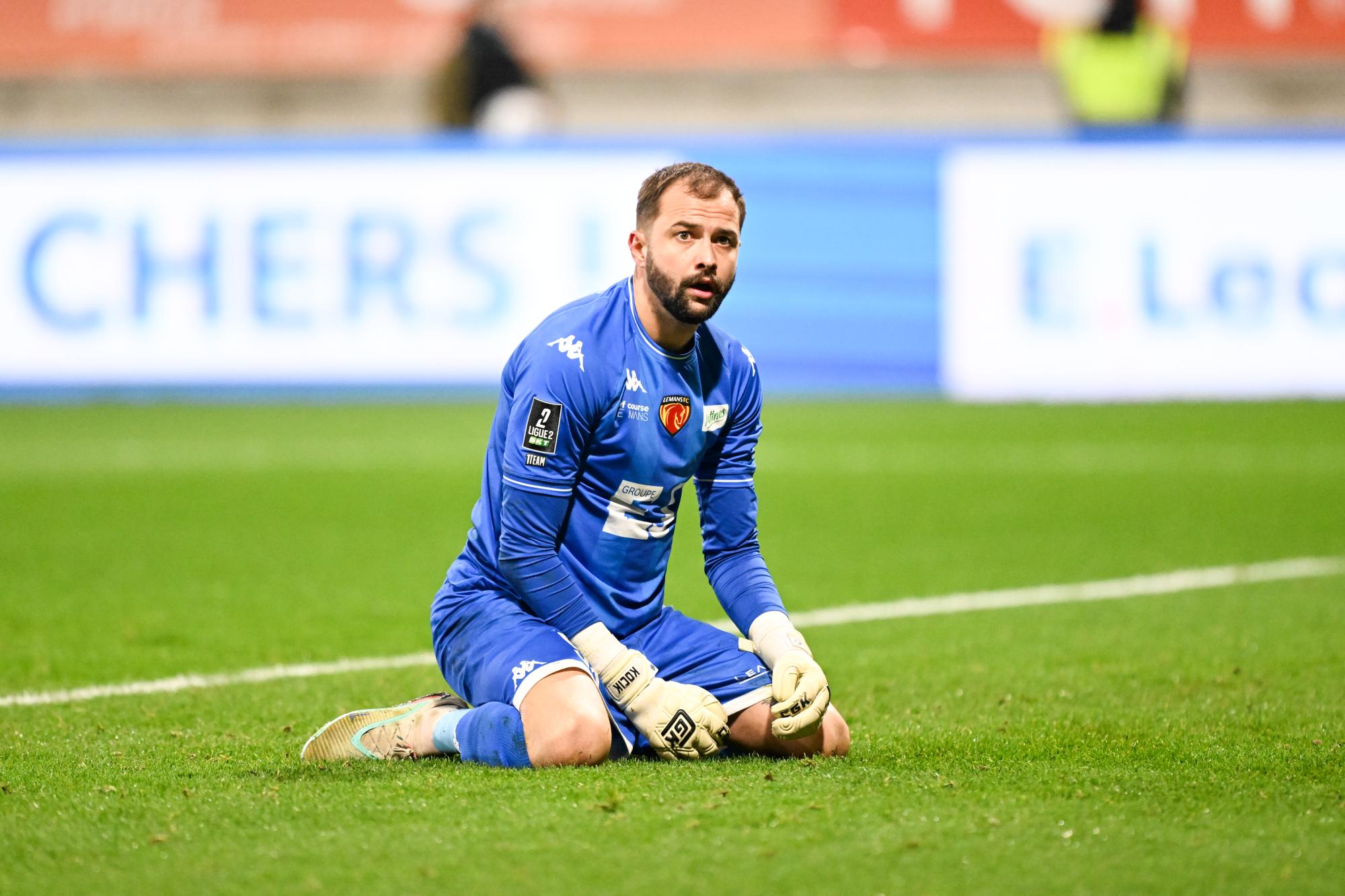Ligue 2 : la jolie boulette de Nicolas Kocik, gardien de but du Mans, lors de la victoire contre Nancy