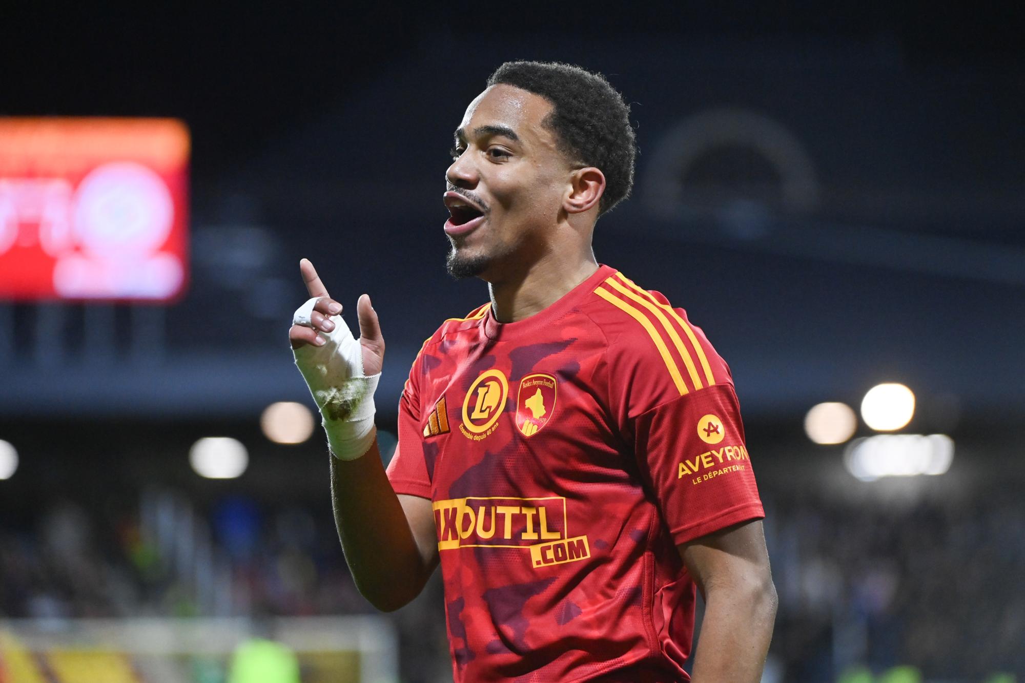 Ligue 2 : après six matchs sans victoire, Reims concède la défaite après avoir mené contre Rodez