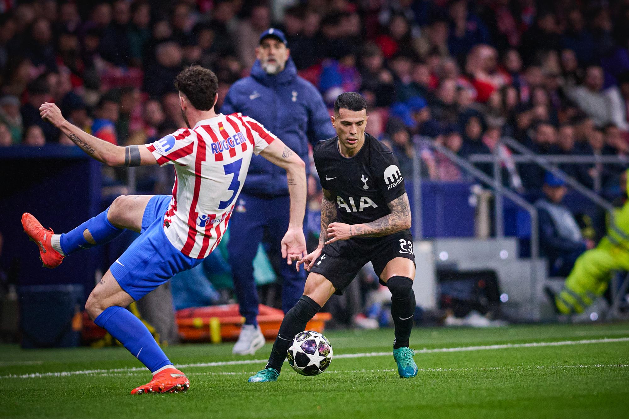 Pedro Porro lèche les bottes de Tudor et défend Kinsky