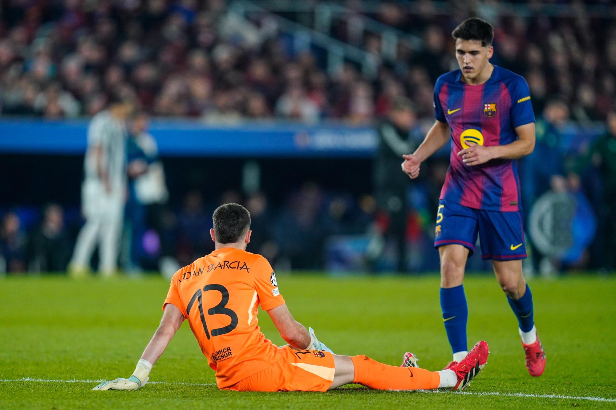 Barcelone-Newcastle : Joan García manquera quelques semaines de compétition