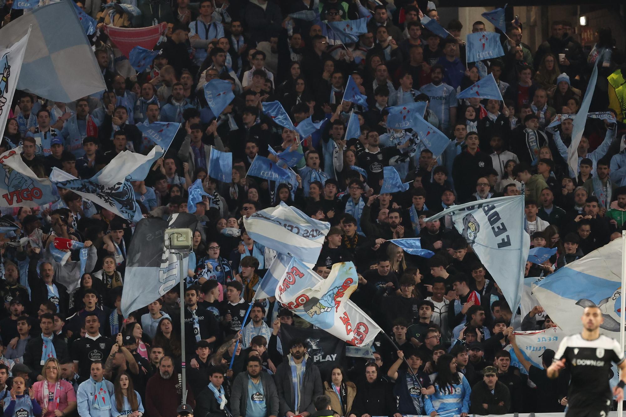 Avant OL-Celta, des supporters de Vigo complètement ivres dans le métro lyonnais