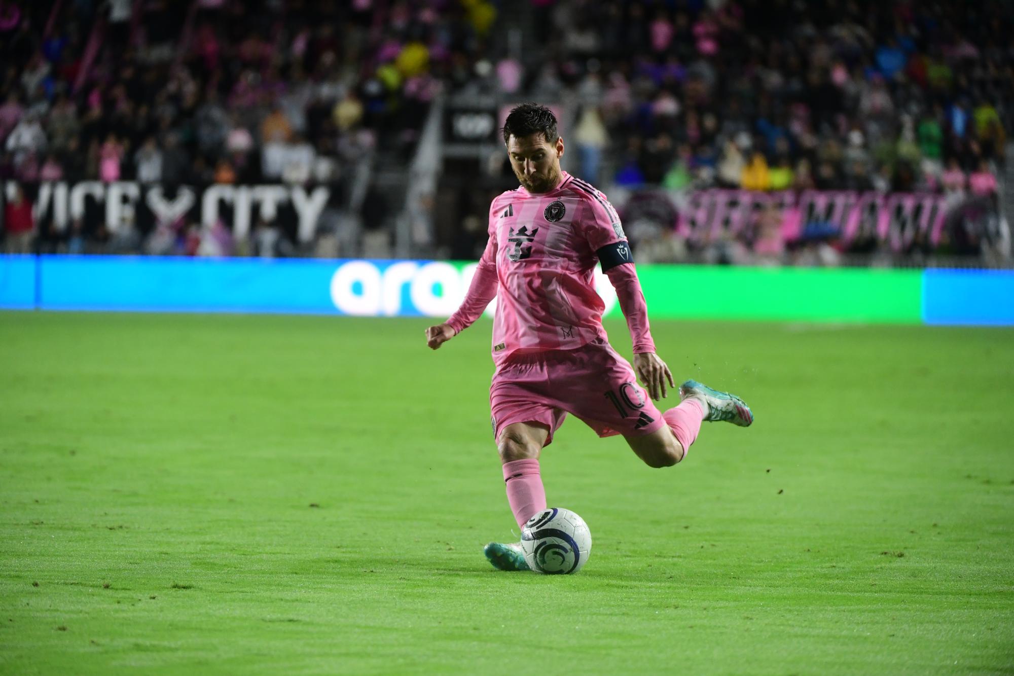 MLS : le coup franc chanceux de Lionel Messi avec l'Inter Miami