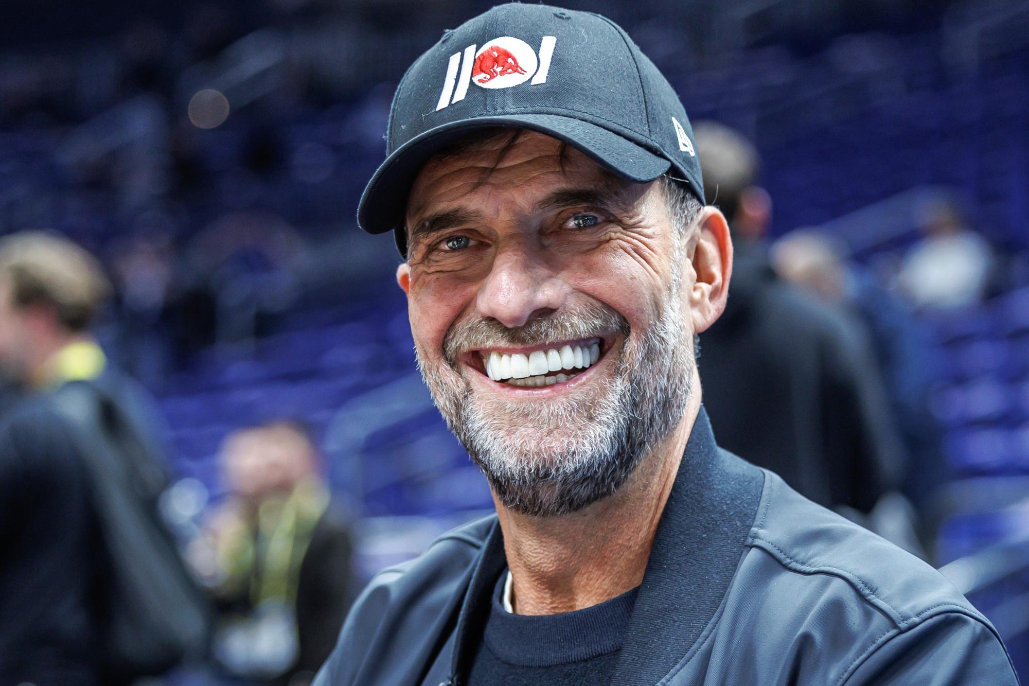 Jürgen Klopp entretient le flou sur son avenir en déclarant qu'il n'a « pas encore atteint l'âge de la retraite »