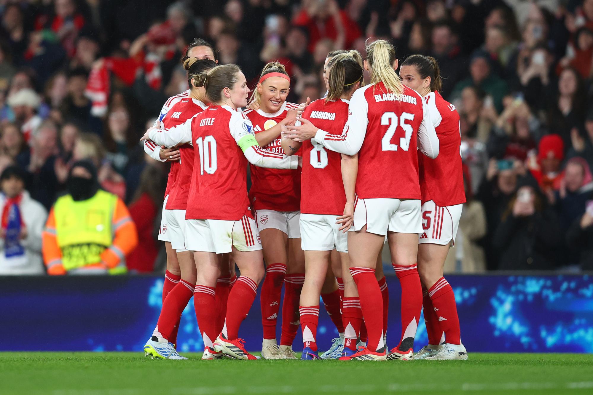 Ligue des champions (F) : avantage Arsenal face à Chelsea