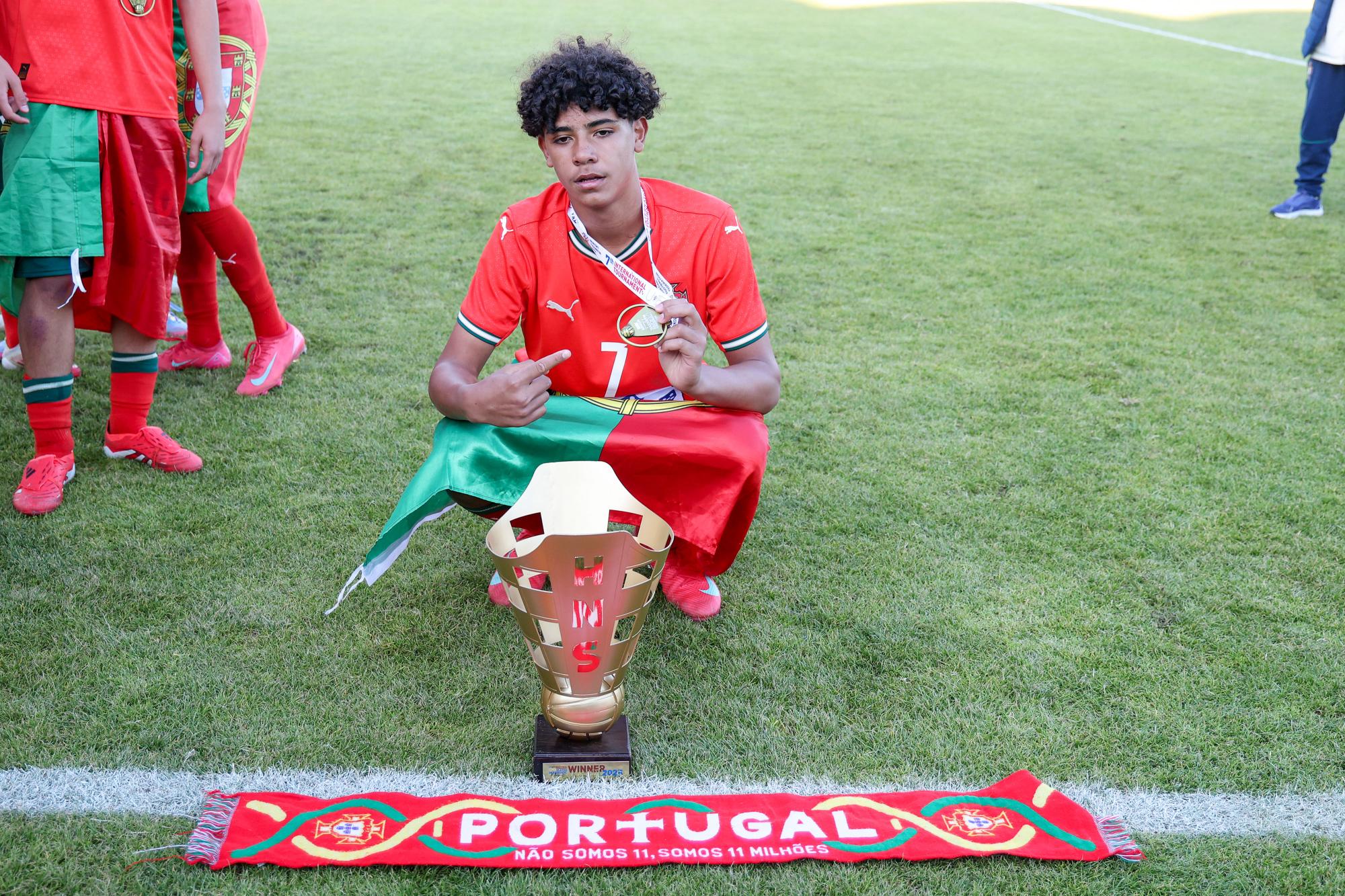 Cristiano Ronaldo Junior s'entraîne avec les jeunes du Real Madrid