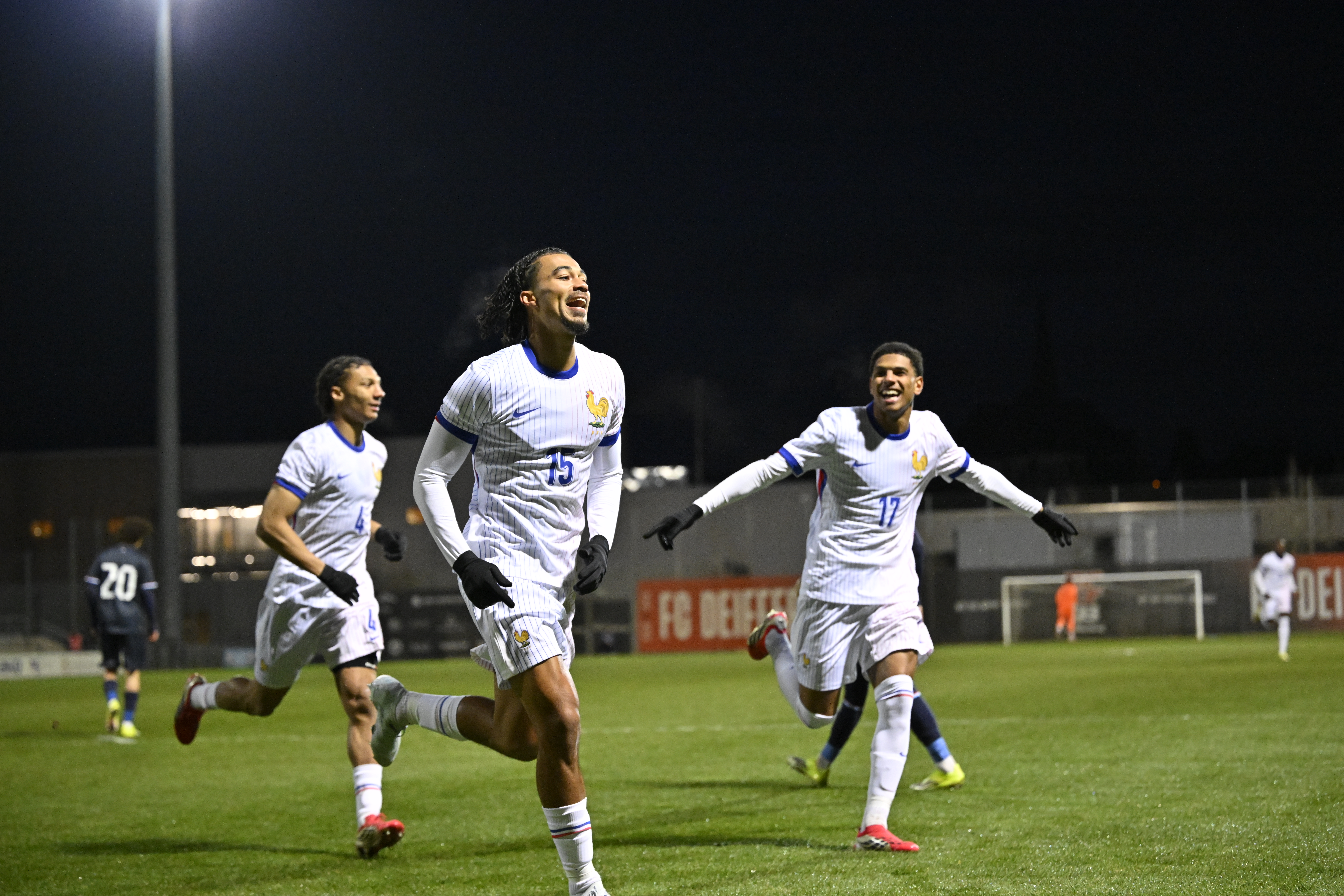 L'équipe de France Espoirs se rapproche de l'Euro 2027 après sa large victoire au Luxembourg