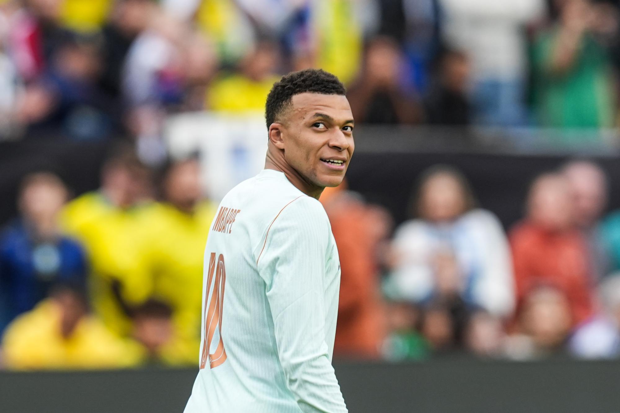 Victorieuse du Brésil en amical, la France deuxième au classement FIFA