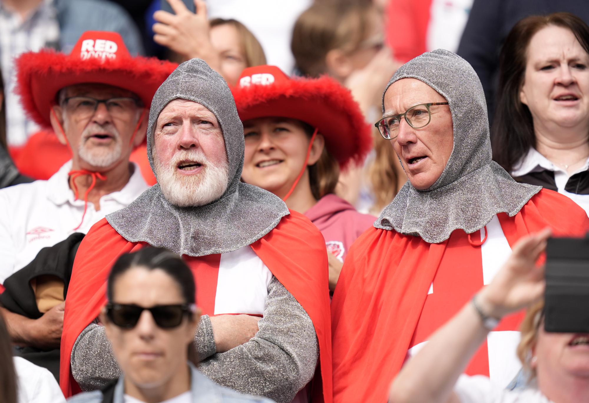 Un supporter anglais est prêt à tout pour se rendre au Mondial