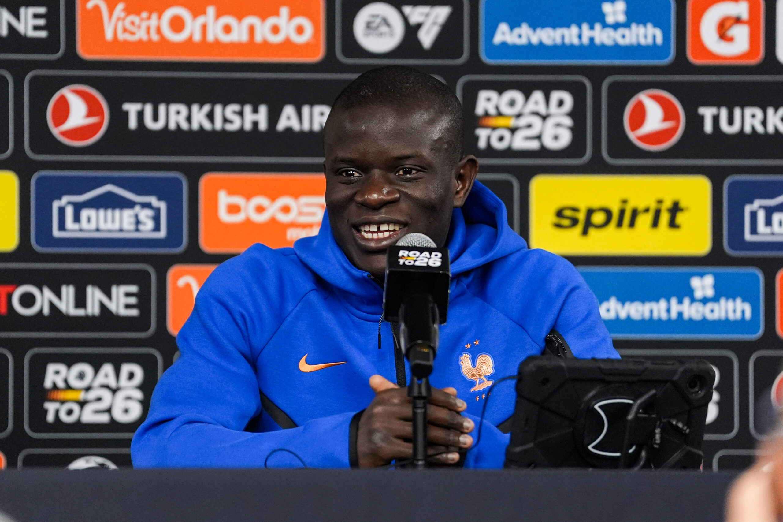 Il joue trois matchs internationaux le jour de son anniversaire : le drôle de record de N'Golo Kanté avec l'équipe de France