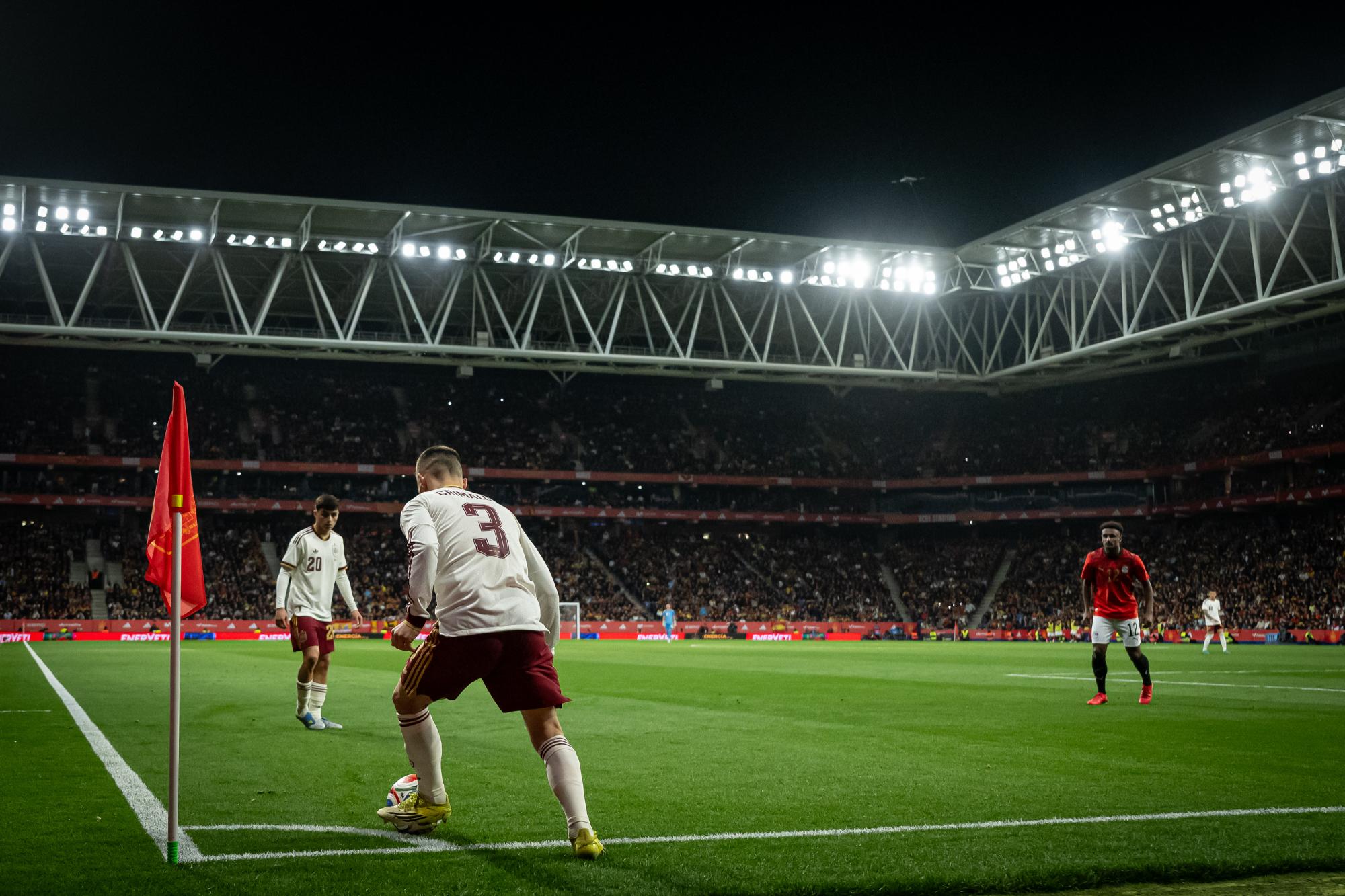 Le chant minable et raciste des supporters espagnols face à l'Égypte