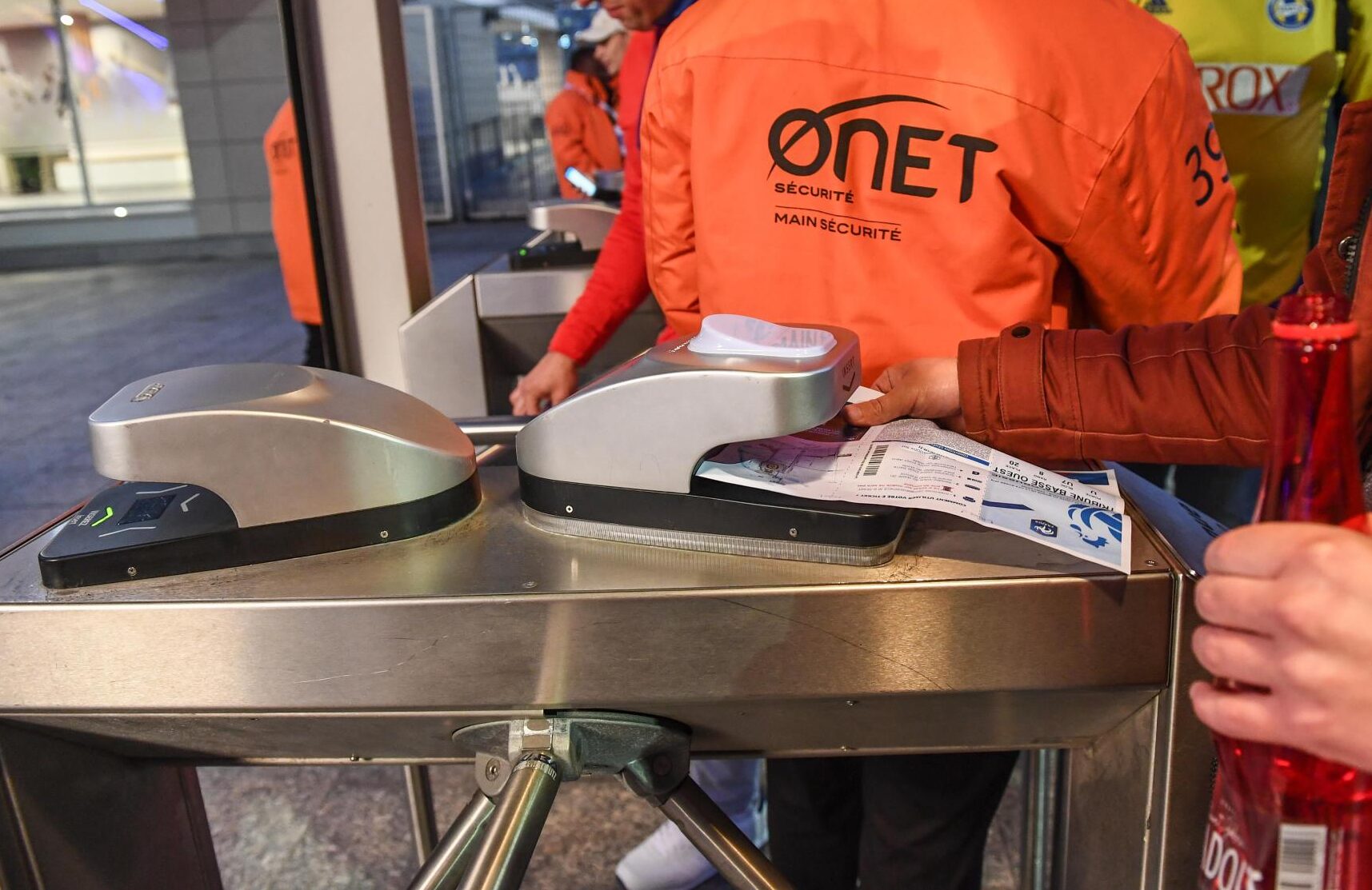 Arnaques, gestion des flux... Face aux limites des billets PDF ou à imprimer, et si l'avenir de la gestion des tickets passait par les applications ?