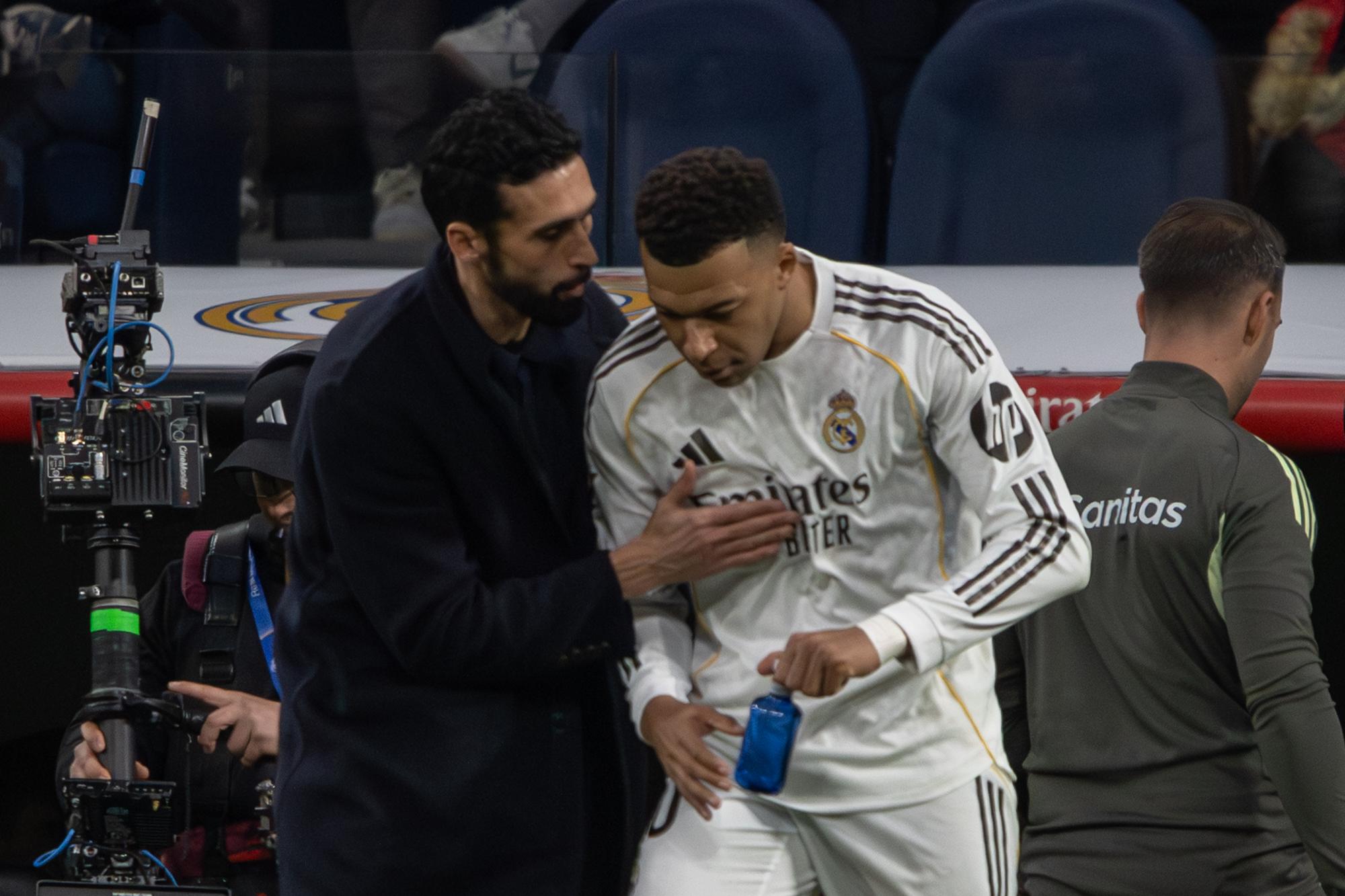 Real Madrid : Álvaro Arbeloa prend la défense de Kylian Mbappé après les critiques de la presse espagnole