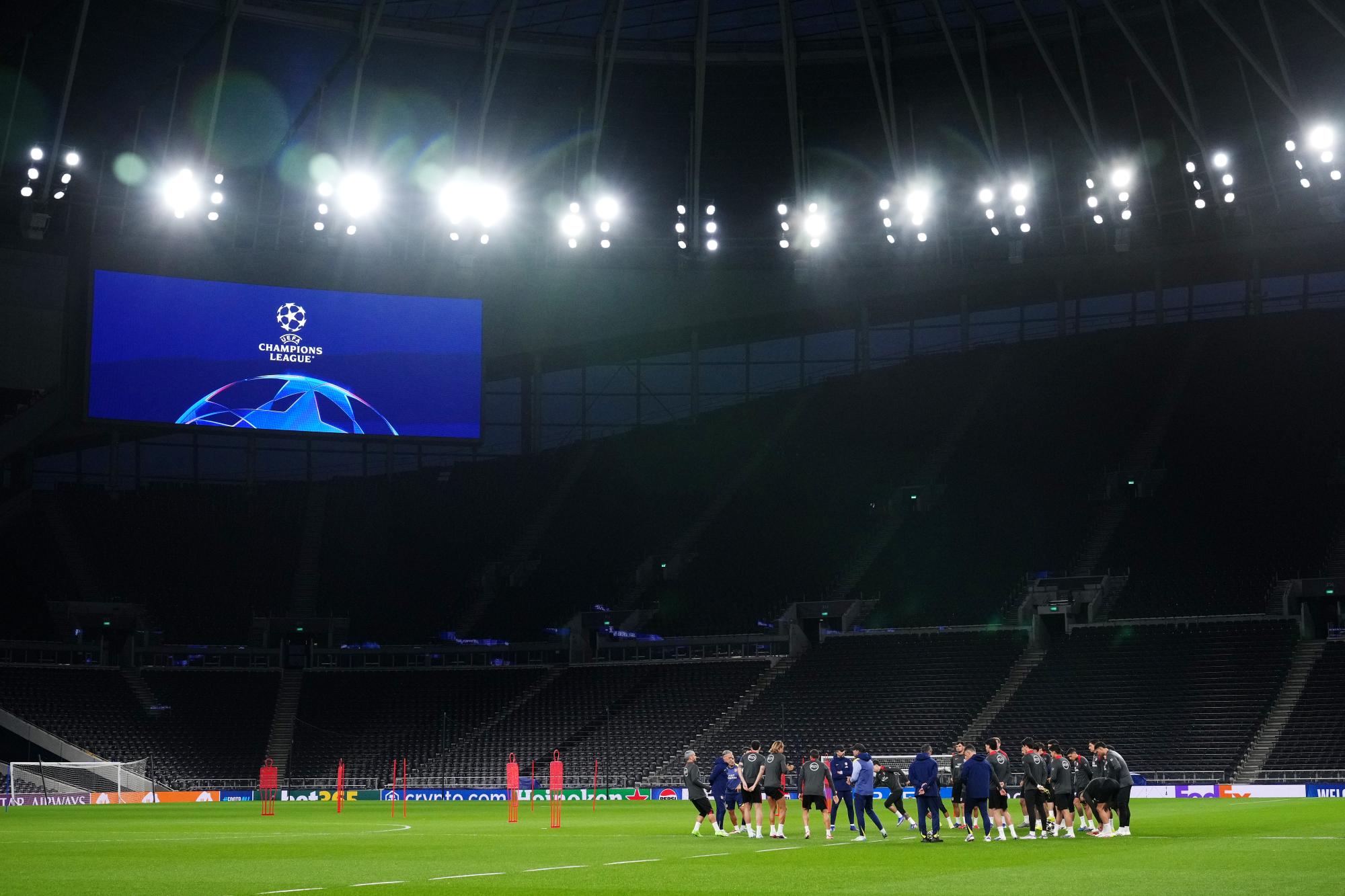 Tottenham : Kanye West (Ye) se voit refuser l'accès au Tottenham Hotspur Stadium pour ses concerts