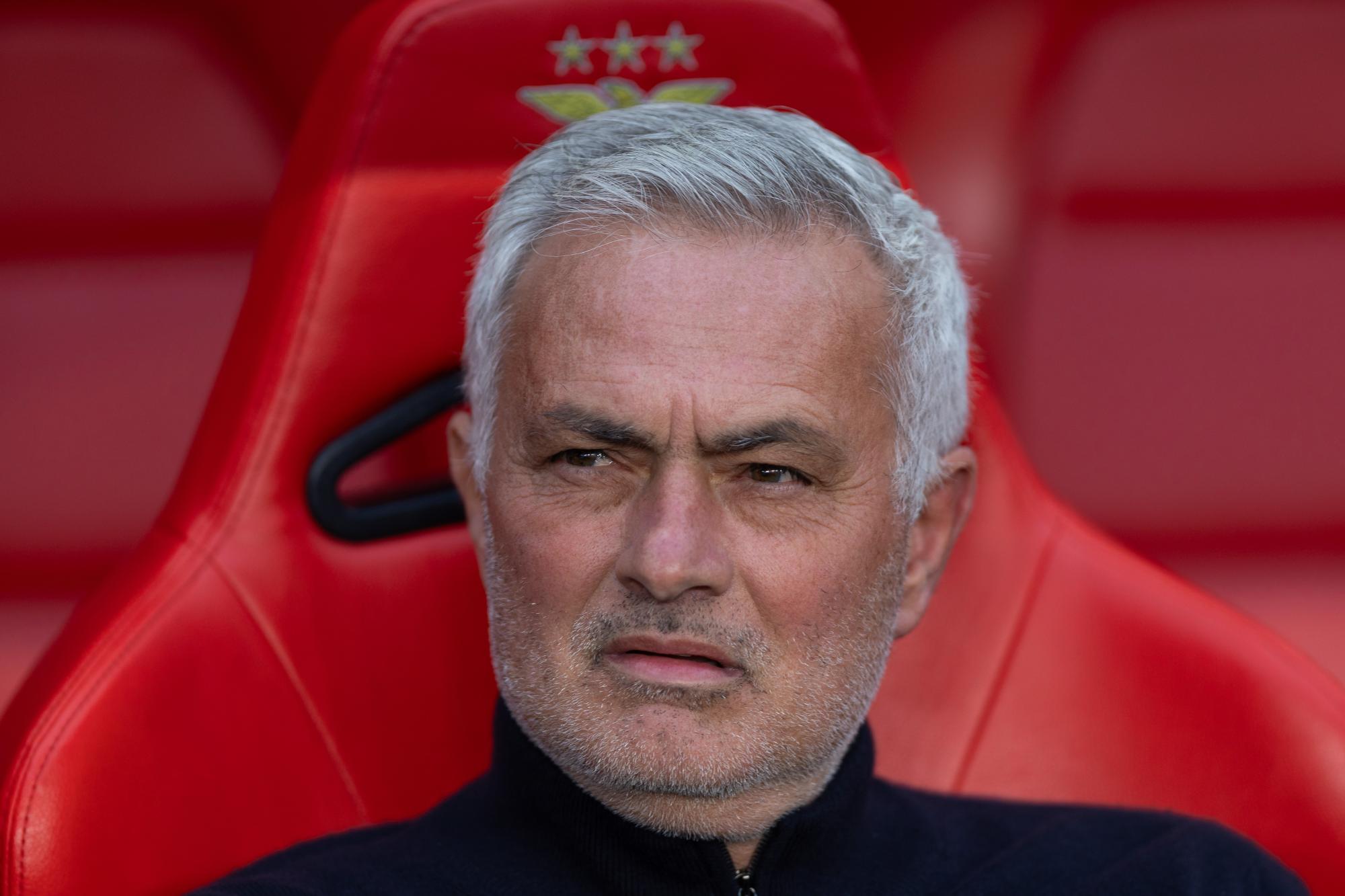 José Mourinho allume ses joueurs après un nouveau match nul de Benfica en championnat