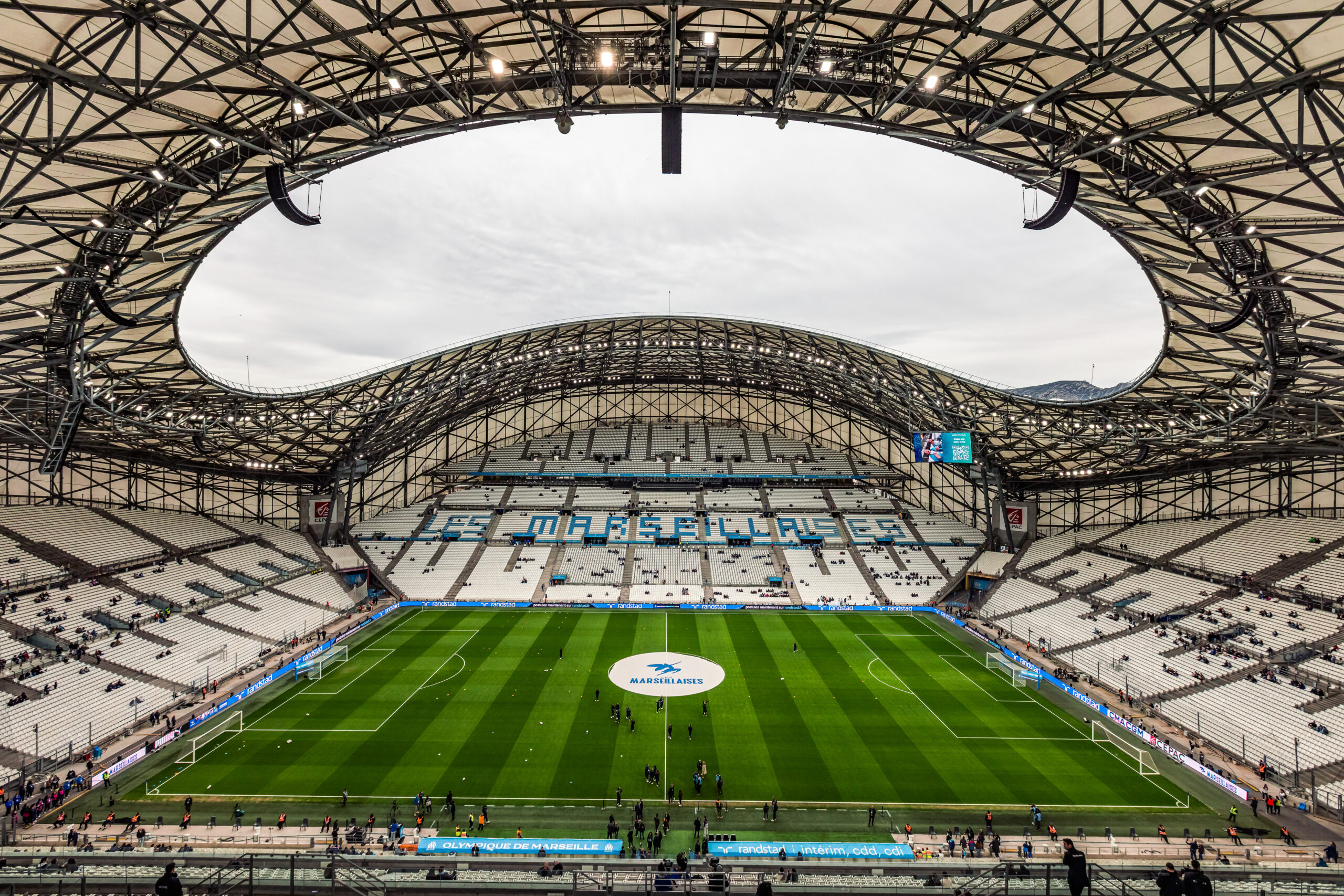 La marque de voitures Volkswagen se moque du nouveau logo de l'Olympique de Marseille