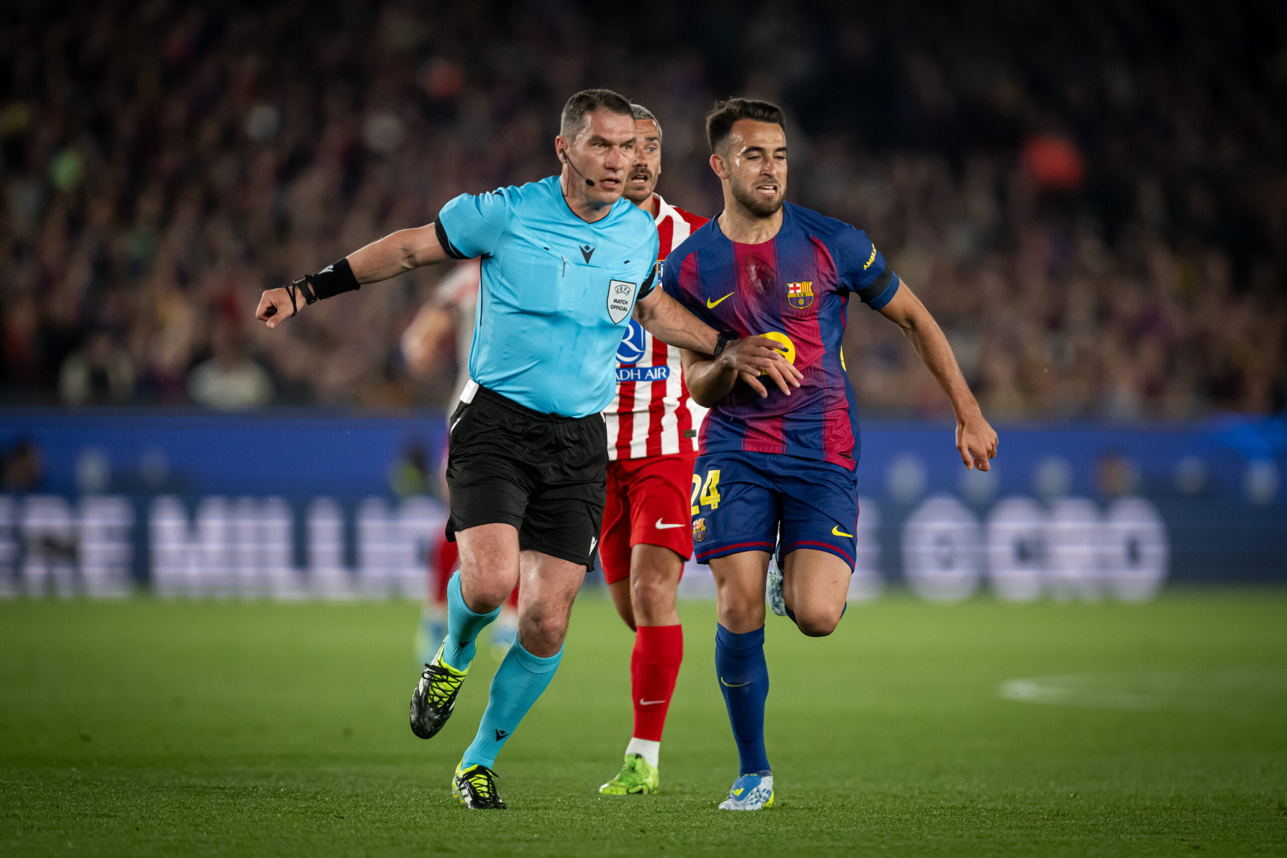 Ligue des champions : après la défaite contre l'Atlético, le Barça se plaint de l'arbitrage et porte plainte auprès de l'UEFA