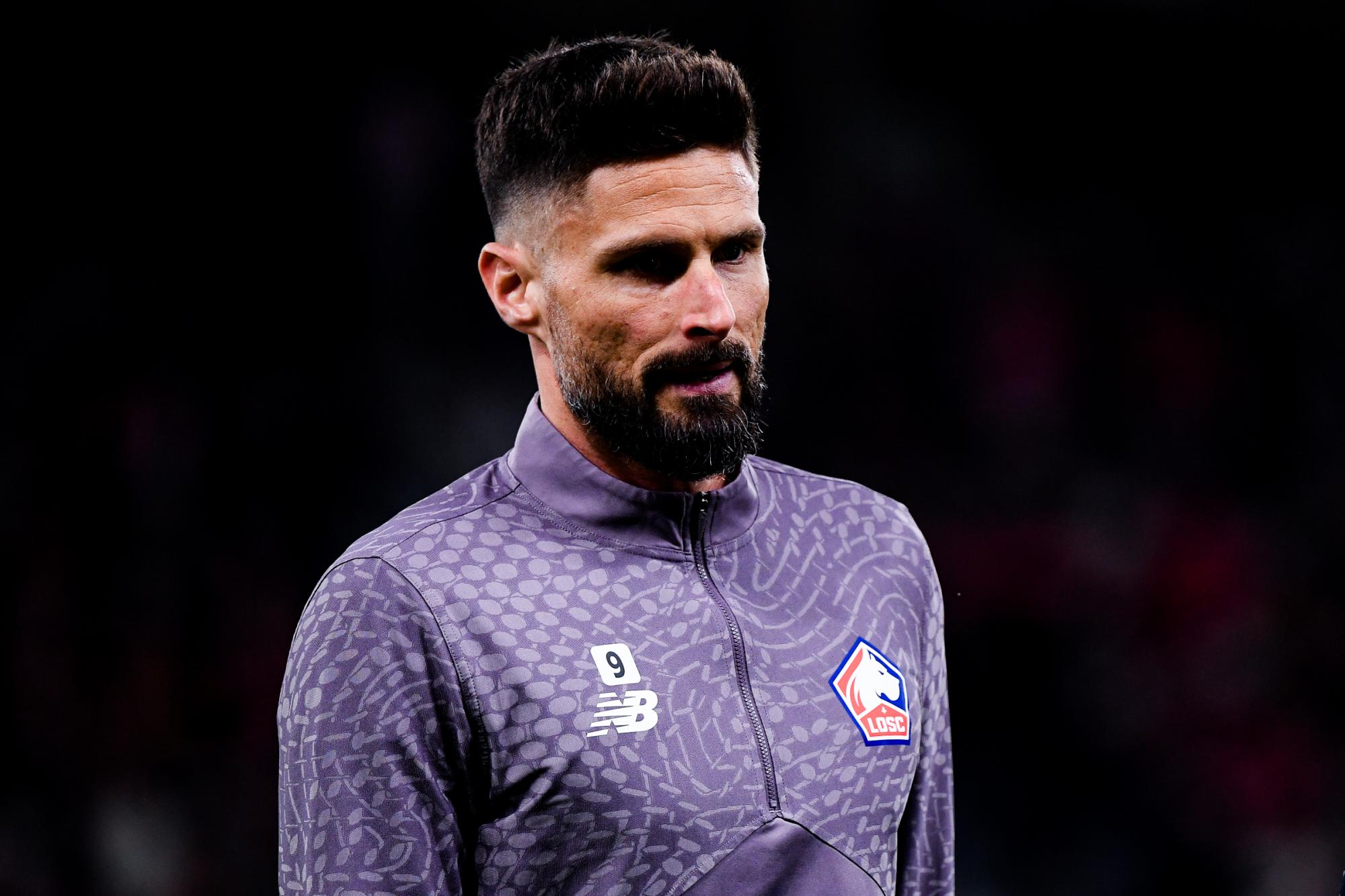 Mathieu Debuchy annonce que le prochain club d'Olivier Giroud est le club amateur de Lesquin