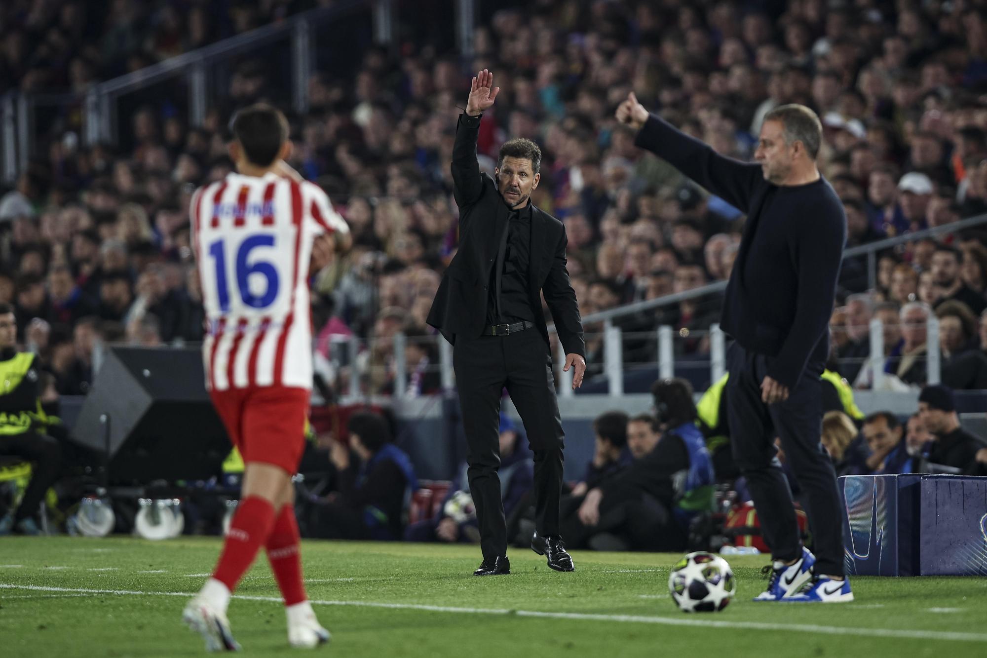 C1 - Diego Simeone et Hansi Flick reviennent sur l'arbitrage de Barcelone-Atlético