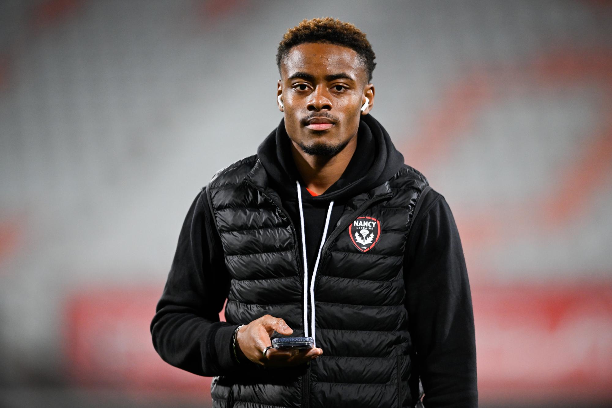 Ligue 2 : 4 nuls en 5 matchs et seul Pau a réussi à gagner sur le terrain d'Amiens, unique perdant