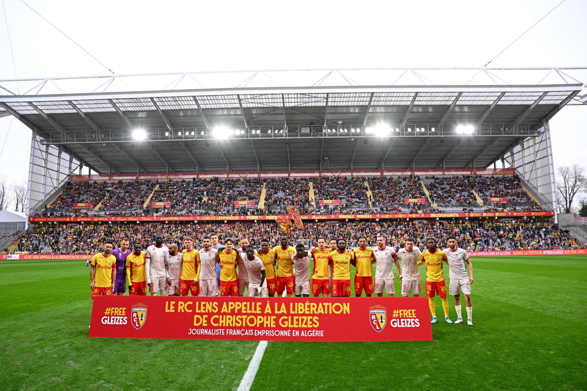 Lens s'impose face à Rouen lors du match caritatif pour la libération de Christophe Gleizes