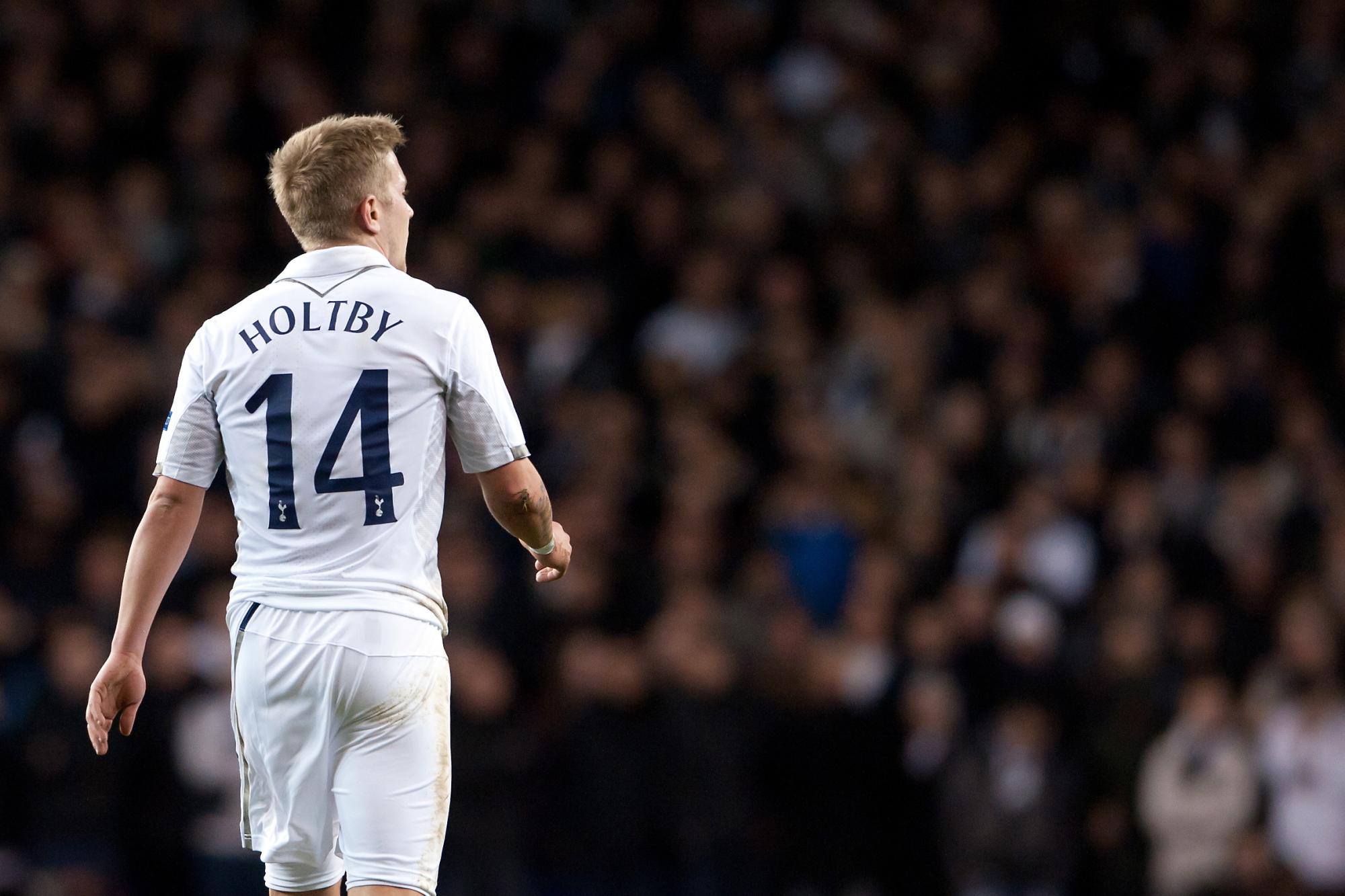 Eredivisie : l'horrible blessure subie par Lewis Holtby
