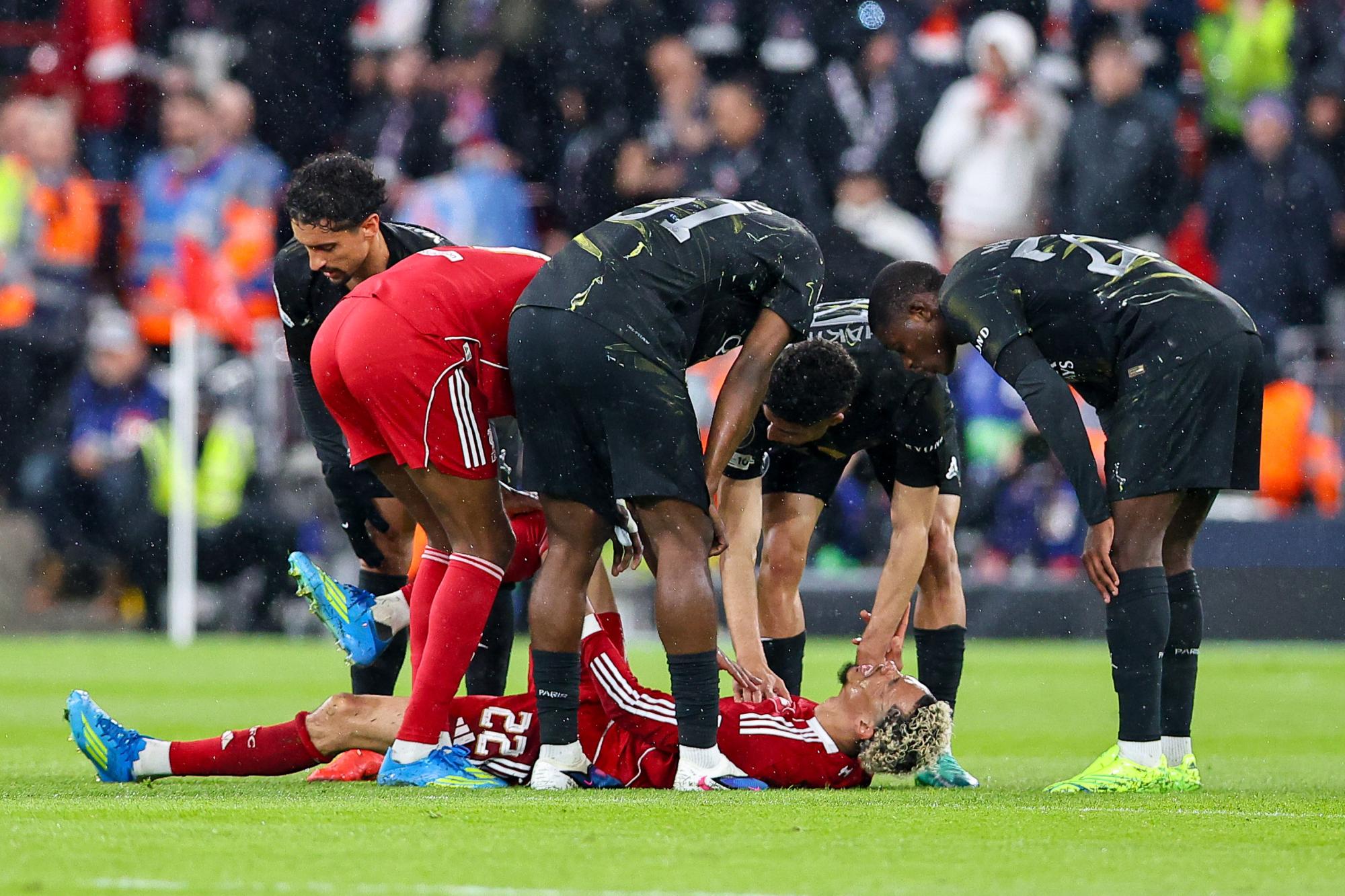 Ligue des champions : Arne Slot ne sait pas si Hugo Ekitiké rejouera cette saison avec Liverpool