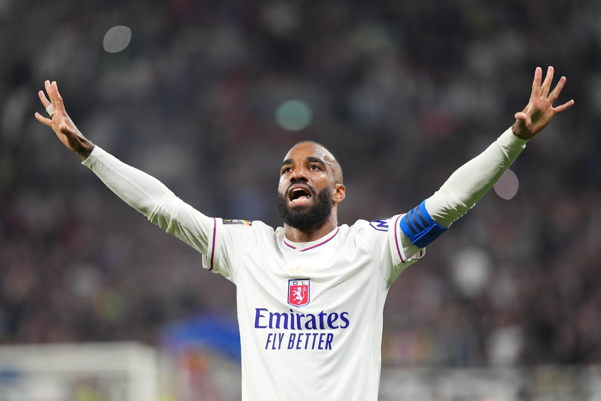 Un Niçois a usurpé l'identité d'Alexandre Lacazette pour tromper la CAF