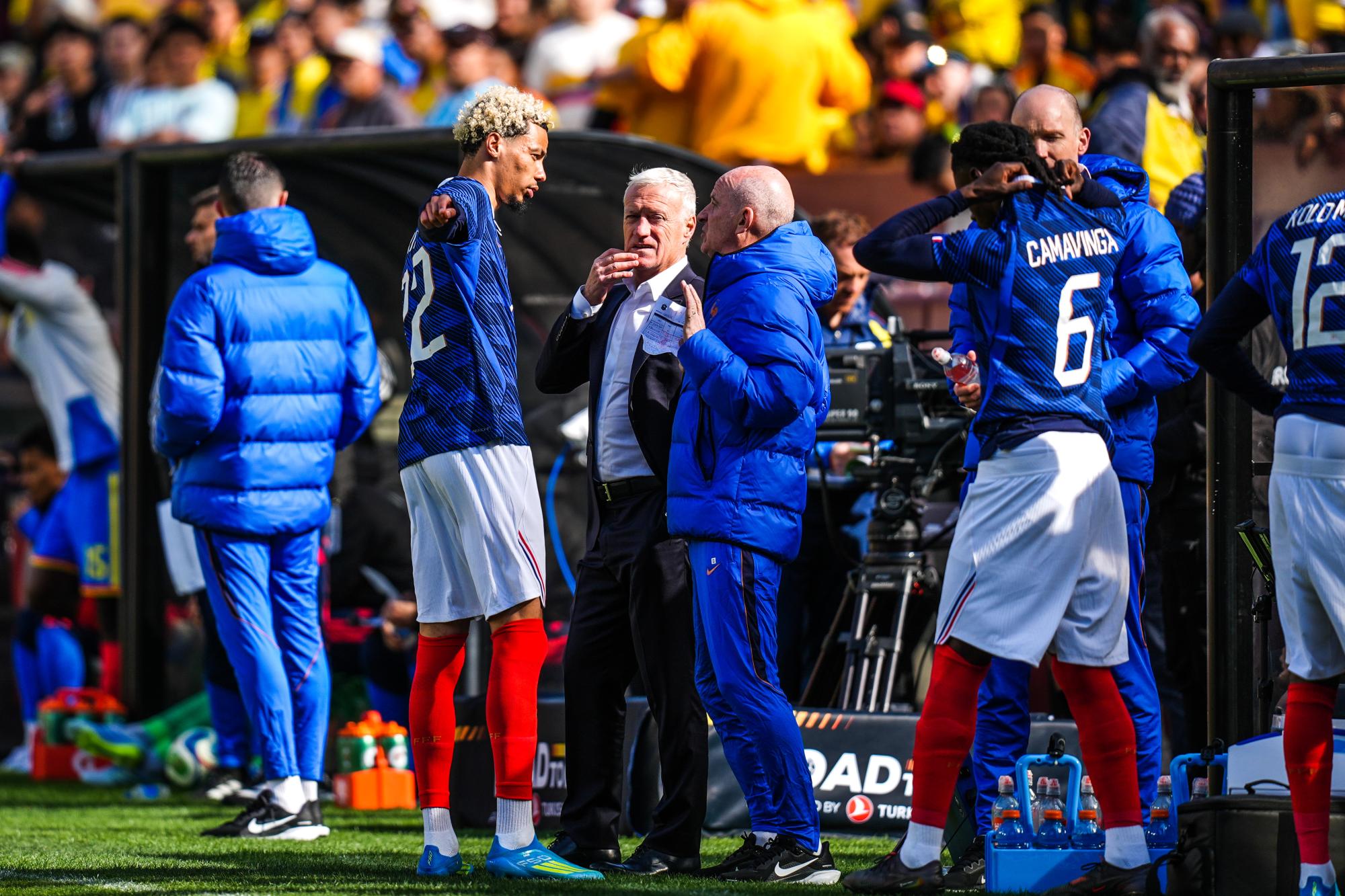 Didier Deschamps réagit à la blessure d'Hugo Ekitiké