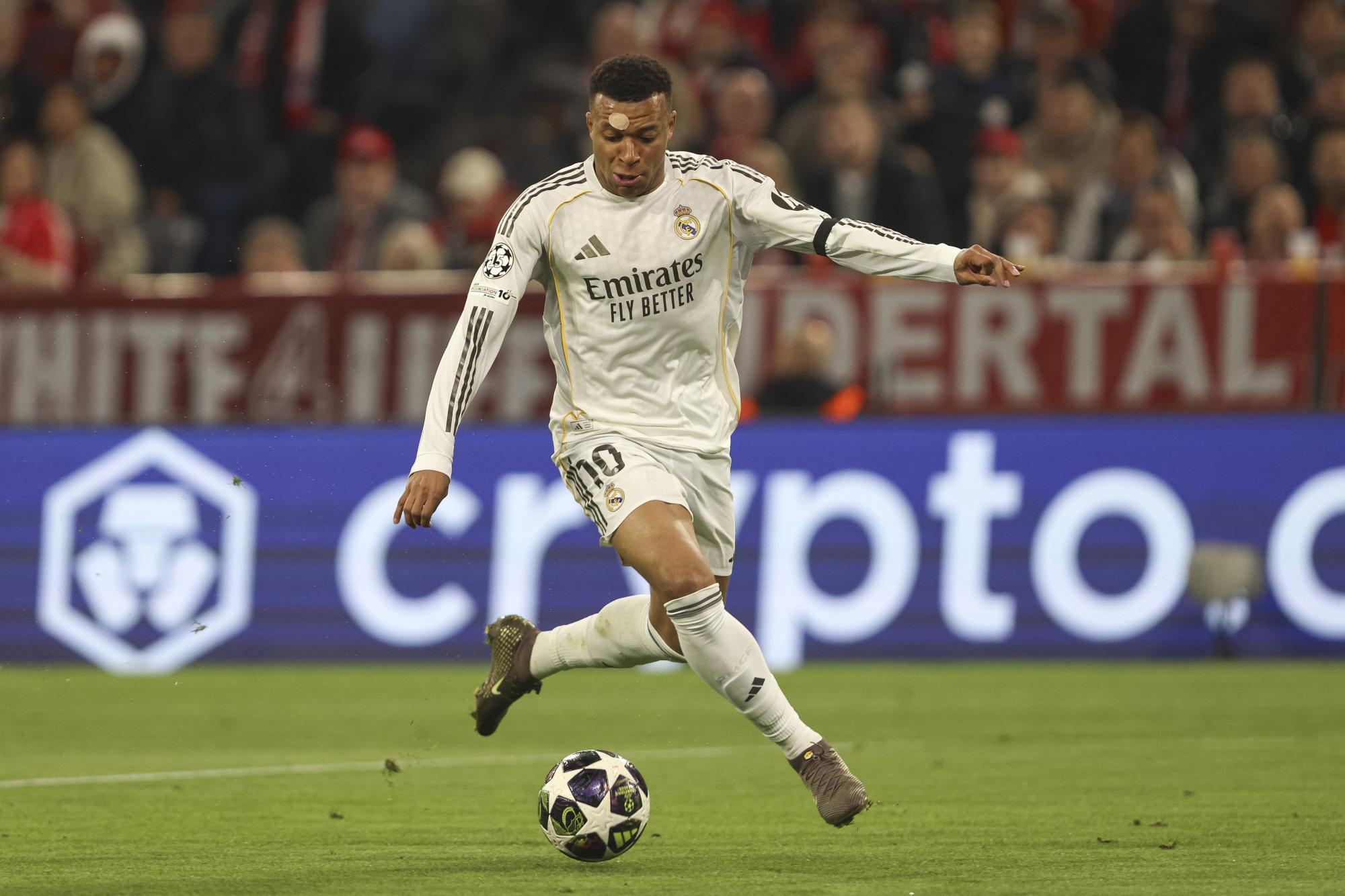 Mbappé égale Karim Benzema