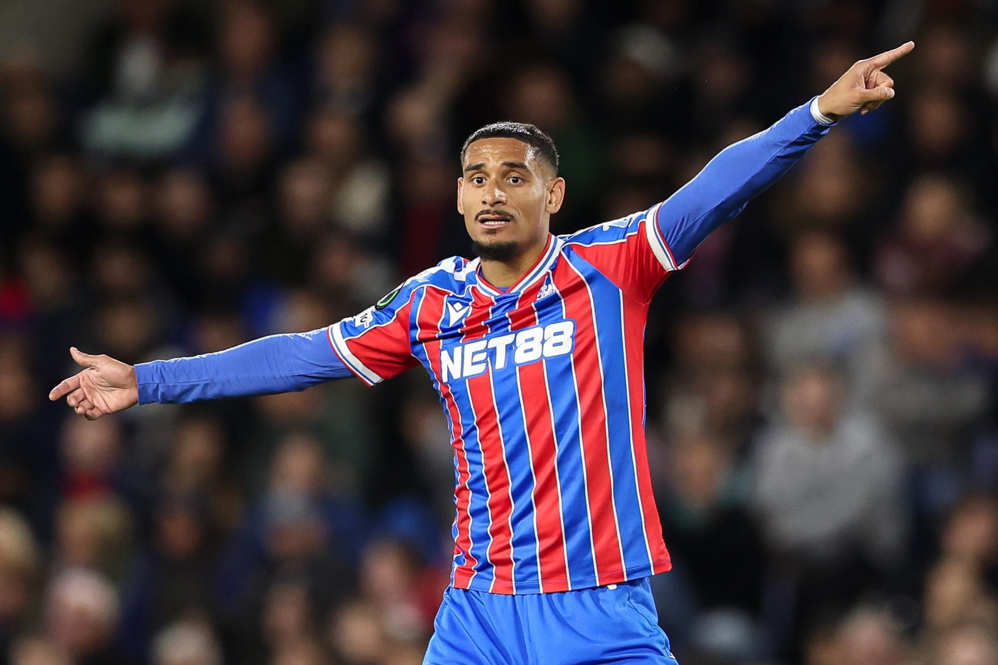 C4 - Maxence Lacroix sorti sur blessure lors de Fiorentina-Crystal Palace