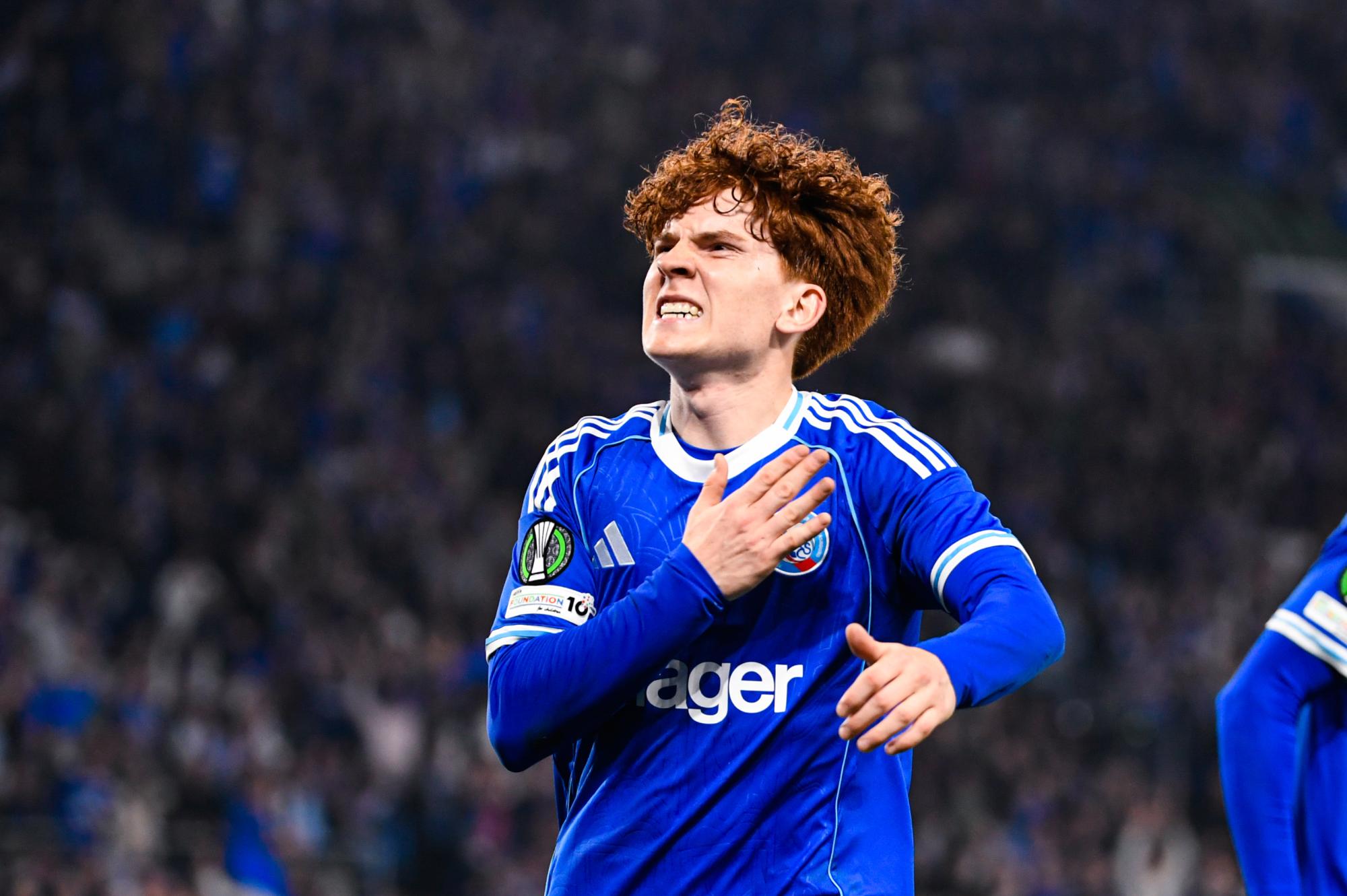 Suspension et blessure pour Valent&iacute;n Barco, qui ratera la demi-finale de Ligue Conf&eacute;rence de Strasbourg